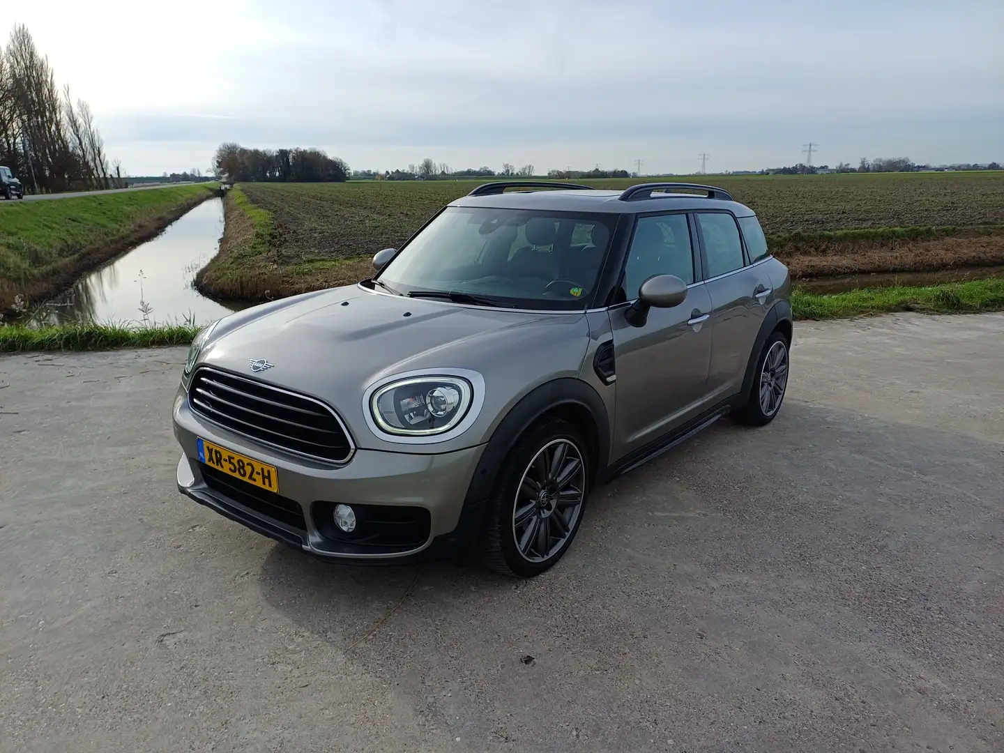 MINI Cooper Countryman Cooper Countryman 1.5 Chili Grijs - 1