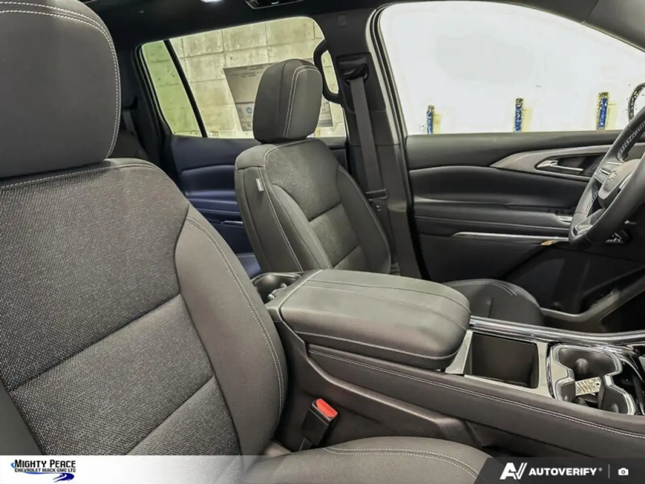 Chevrolet Traverse снимка Chevrolet Traverse