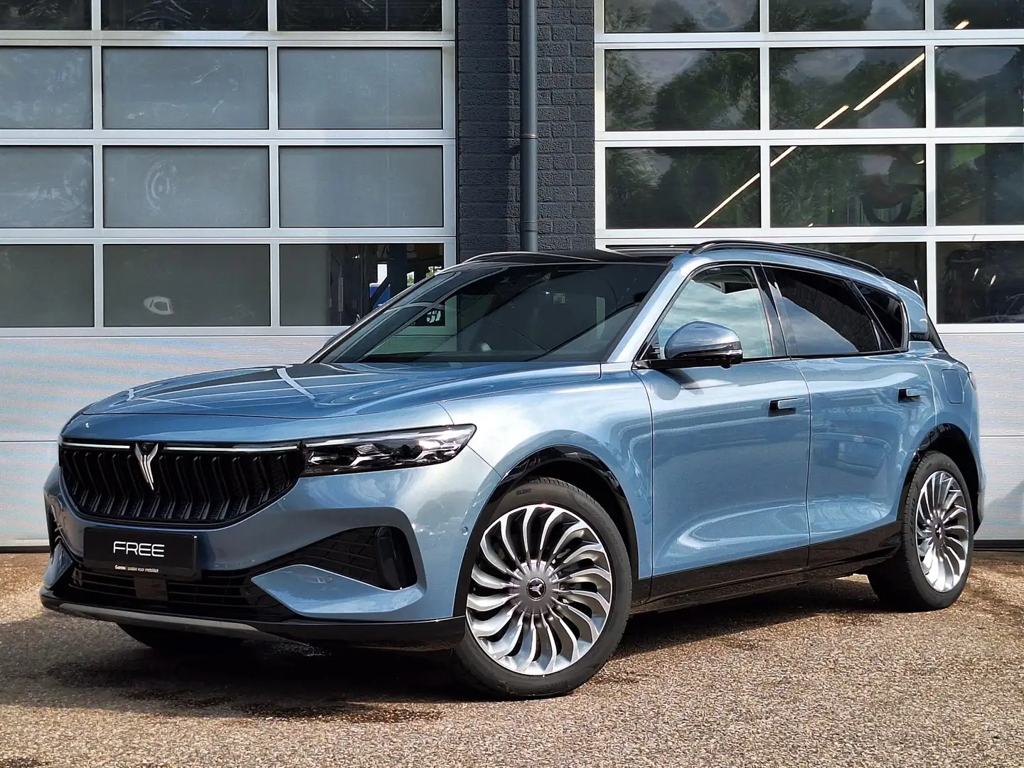 Voyah Free Flagship 4WD 106 kWh | Black Line | Panoramadak | Gris - 2