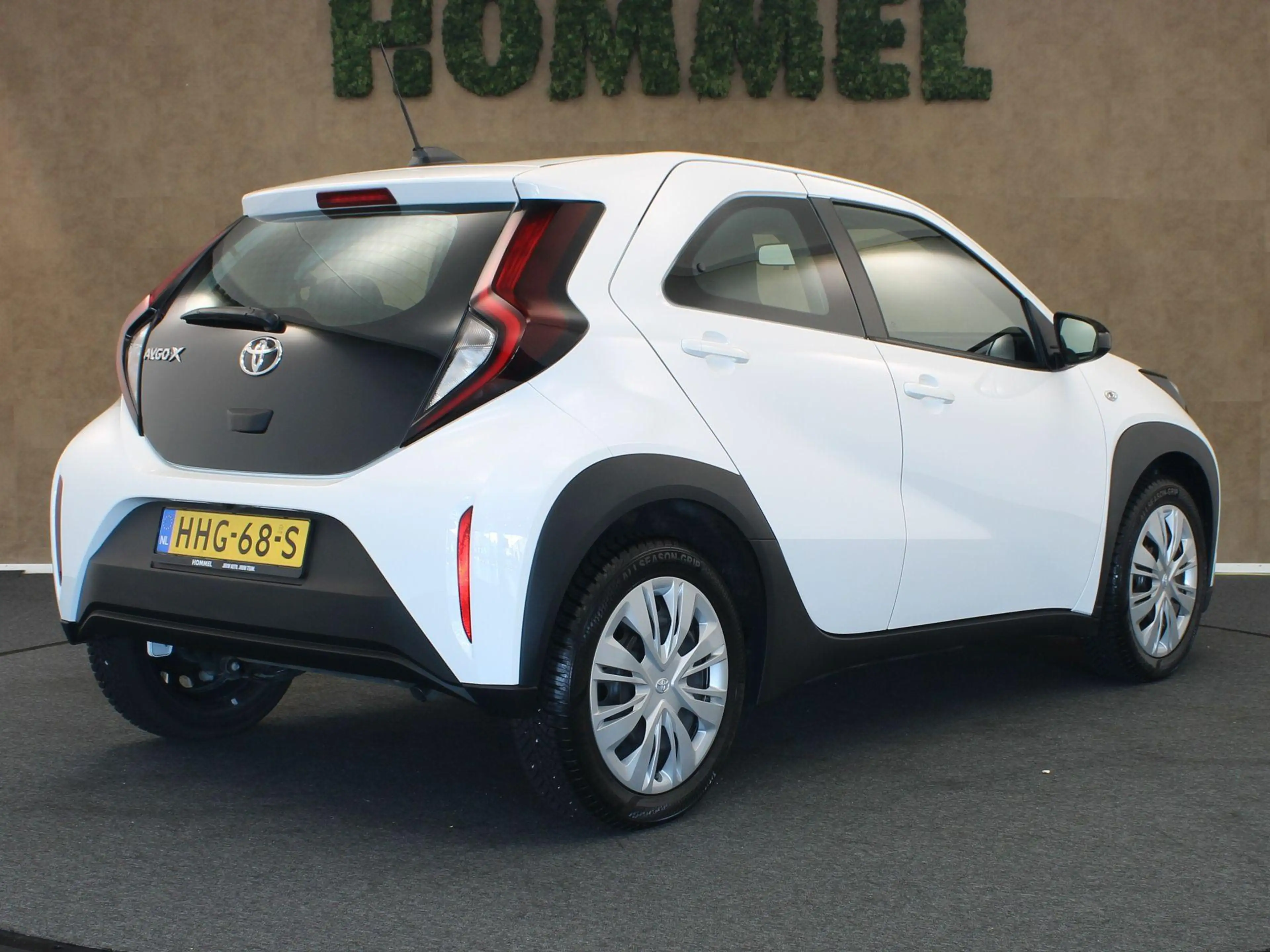 Toyota Aygo X 1.0 VVT-i MT Play - ORIGINEEL NEDERLANDSE AUTO -AC — photo 6