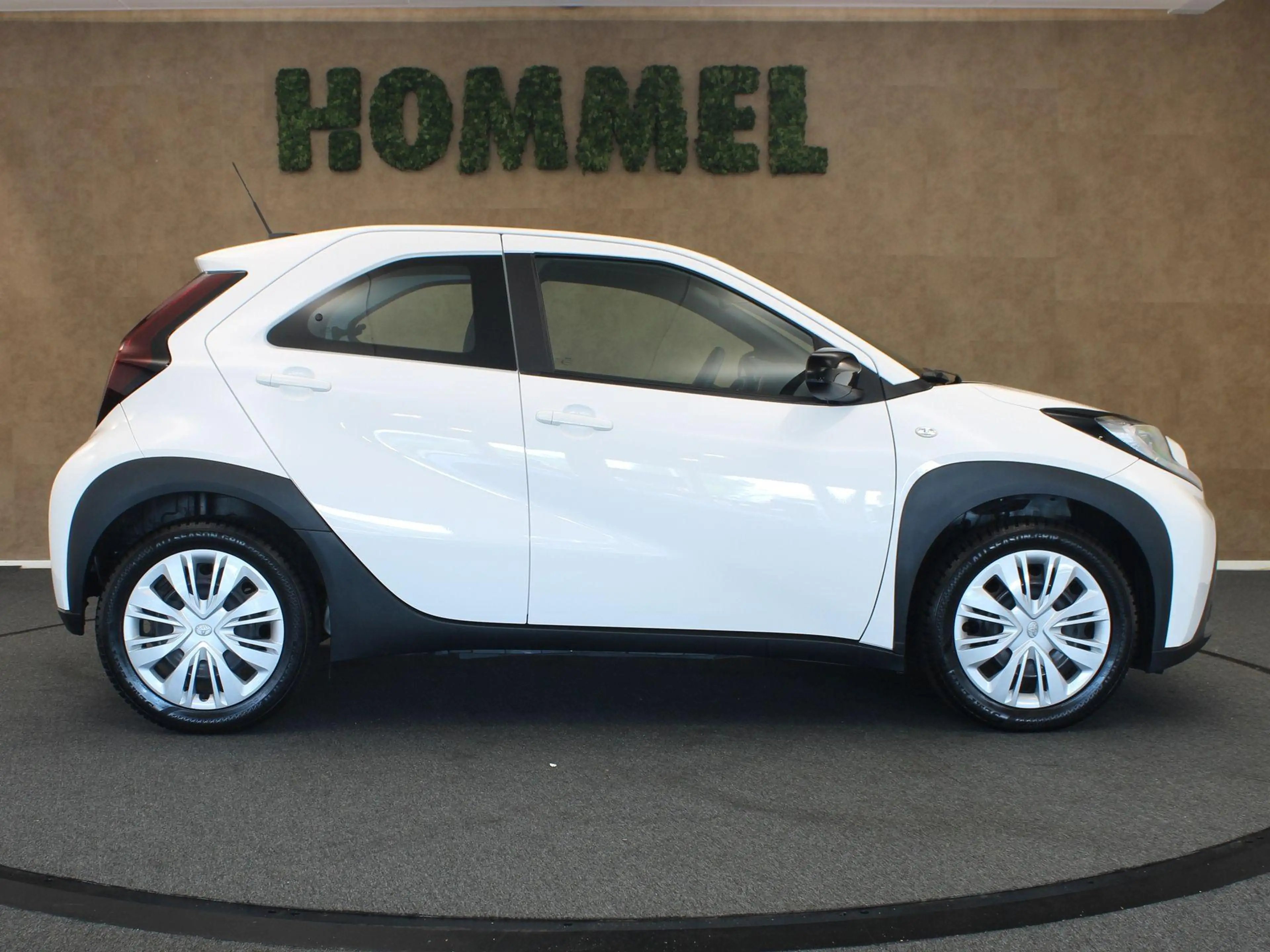 Toyota Aygo X 1.0 VVT-i MT Play - ORIGINEEL NEDERLANDSE AUTO -AC — photo 13