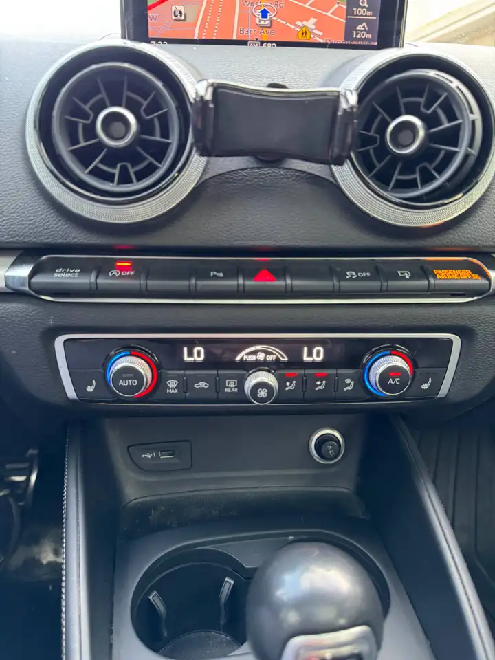 Audi S3 снимка Audi S3