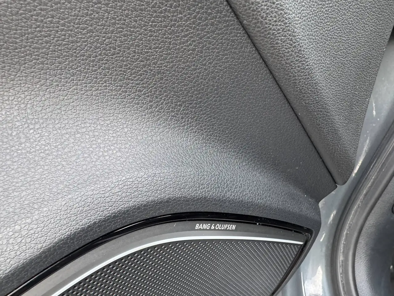 Audi S3 снимка Audi S3