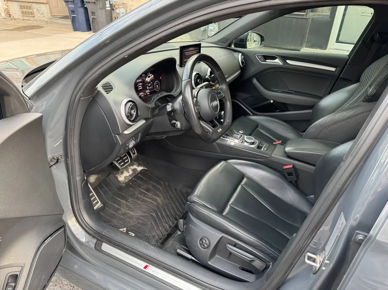 Audi S3 снимка Audi S3