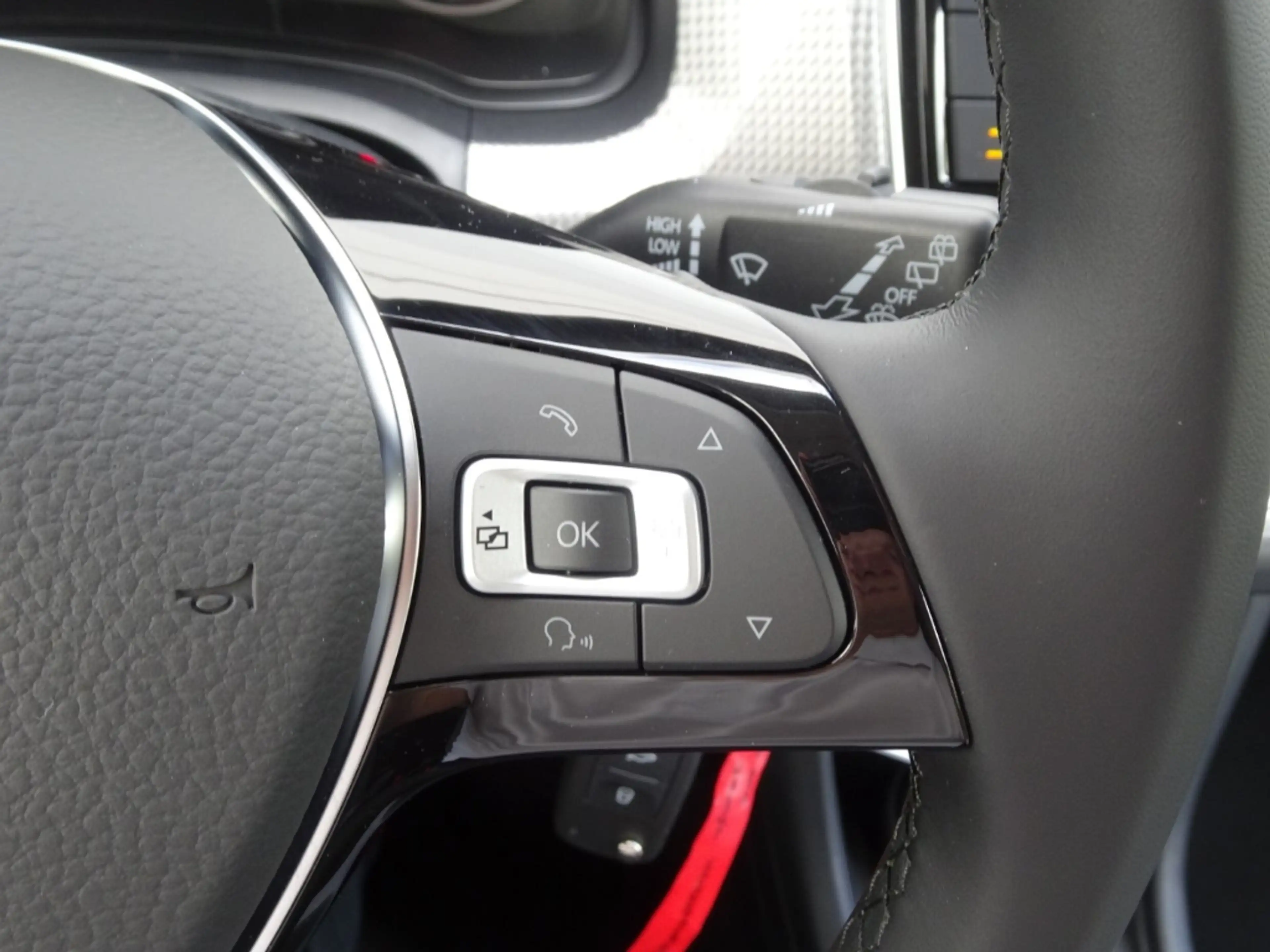 Volkswagen e-up! Edition 32,3 kWh CCS/Kamera/Maps+More/GRA — photo 10