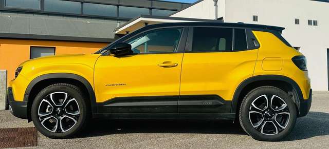 Jeep Avenger Avenger Summit+