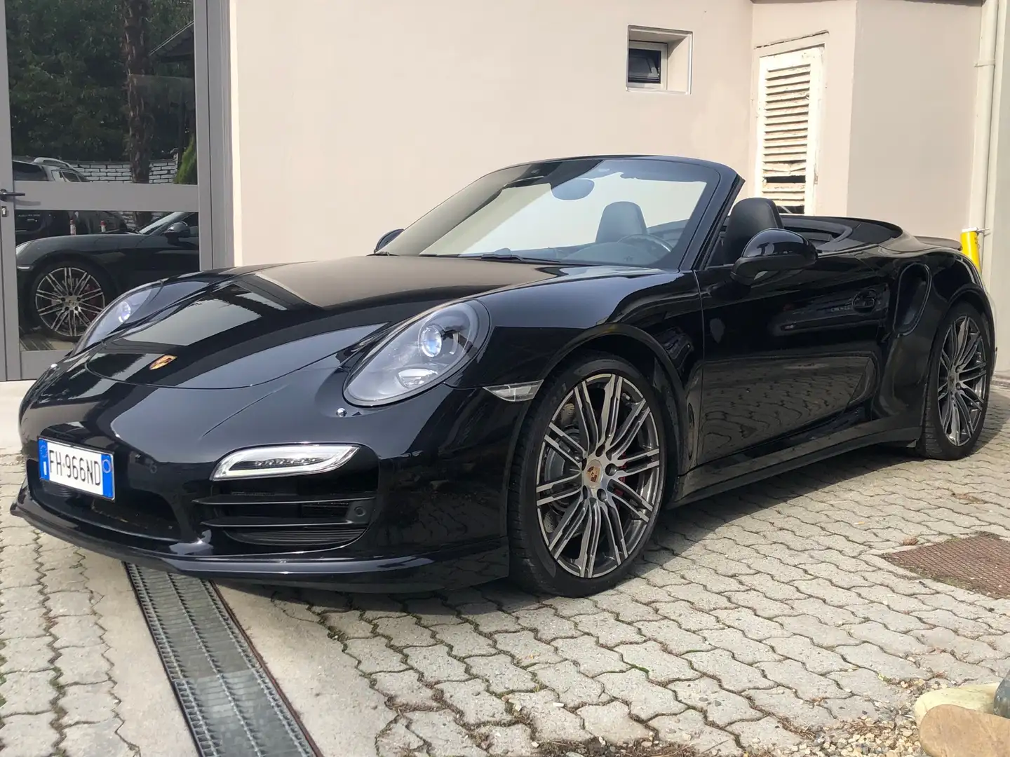 Porsche 991 911-991  Cabrio 3.8 Turbo 520cv Nero - 2