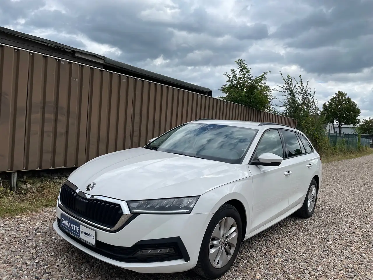 Skoda Octavia Ambition DIGiTALES COCKPIT+SPURHALTE+NAVI+TEMPOMAT — photo 1 of 24