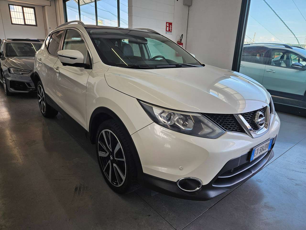 Nissan Qashqai 1.6 dci 130cv AUT. TETTO PANPANORAMICO