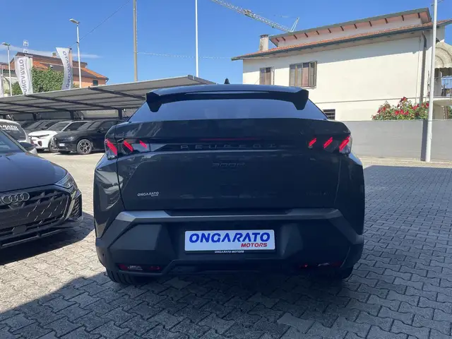 Peugeot 3008 view 6