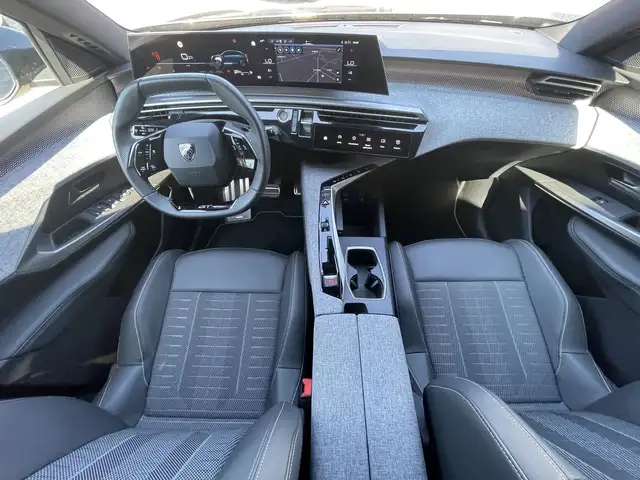 Peugeot 3008 view 7