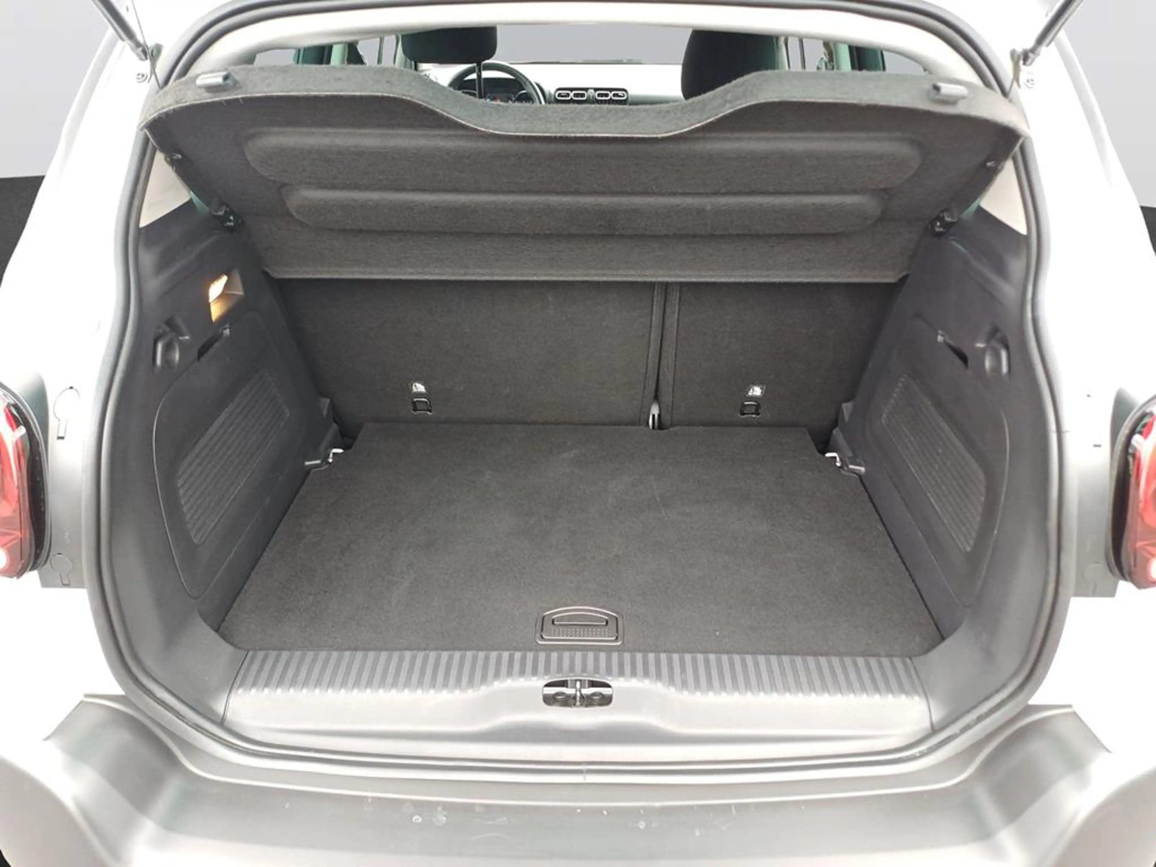 Citroen C3 Aircross PureTech 110 S&S Shine — photo 6