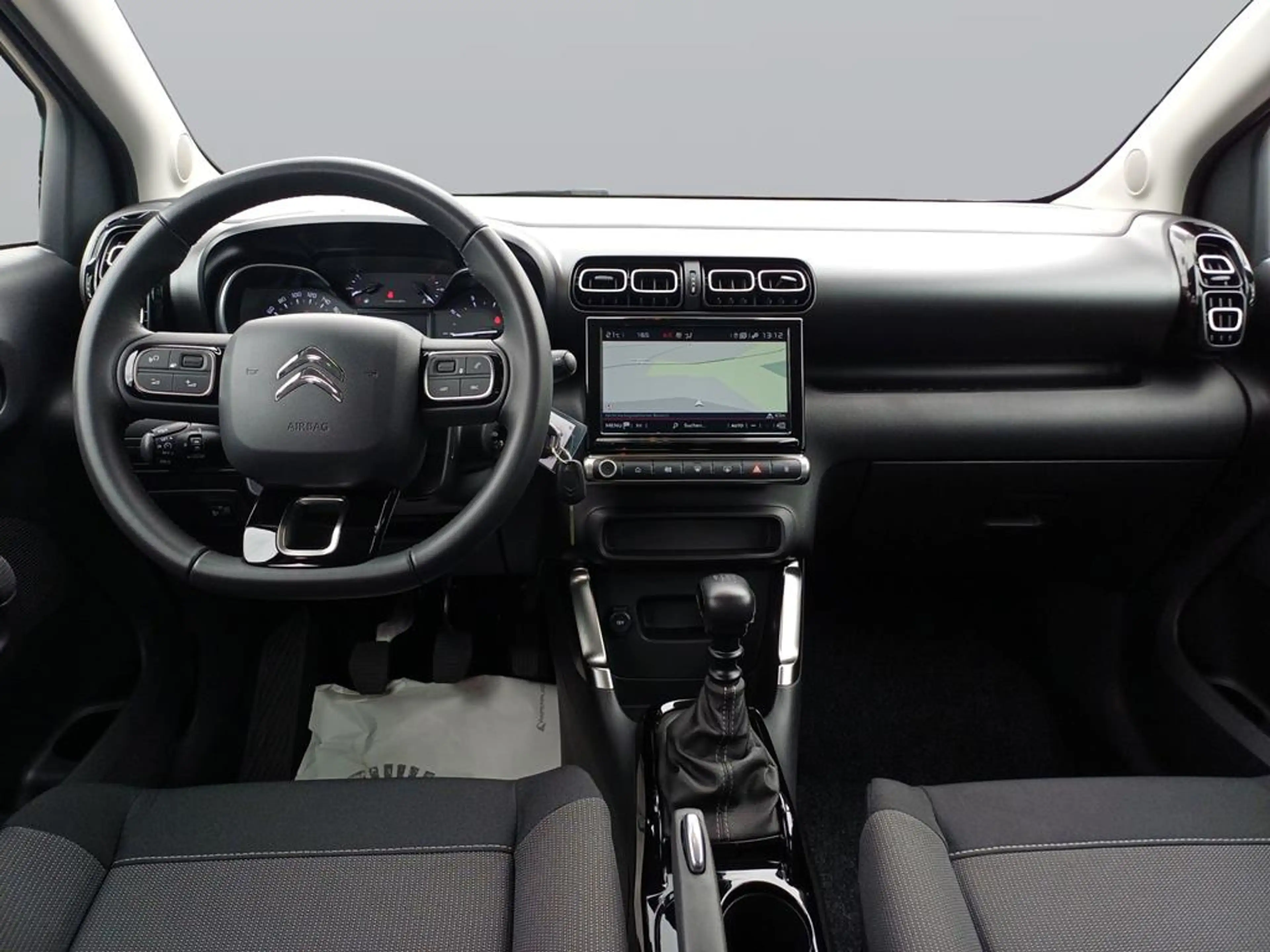 Citroen C3 Aircross PureTech 110 S&S Shine — photo 9