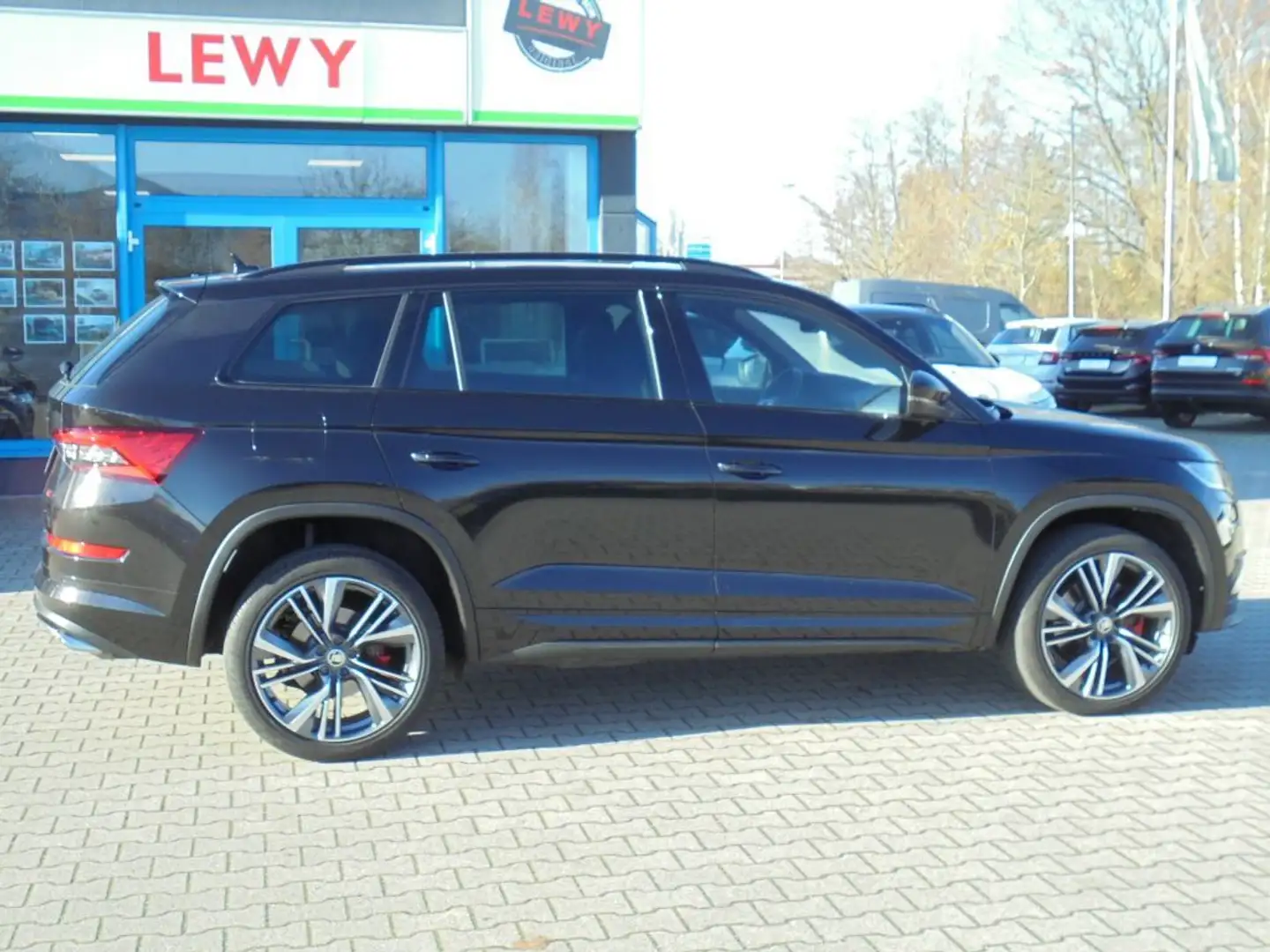 Skoda Kodiaq 2.0 Bi-TDI 4x4 DSG RS+Standh+Kamera+AHK Schwarz - 2