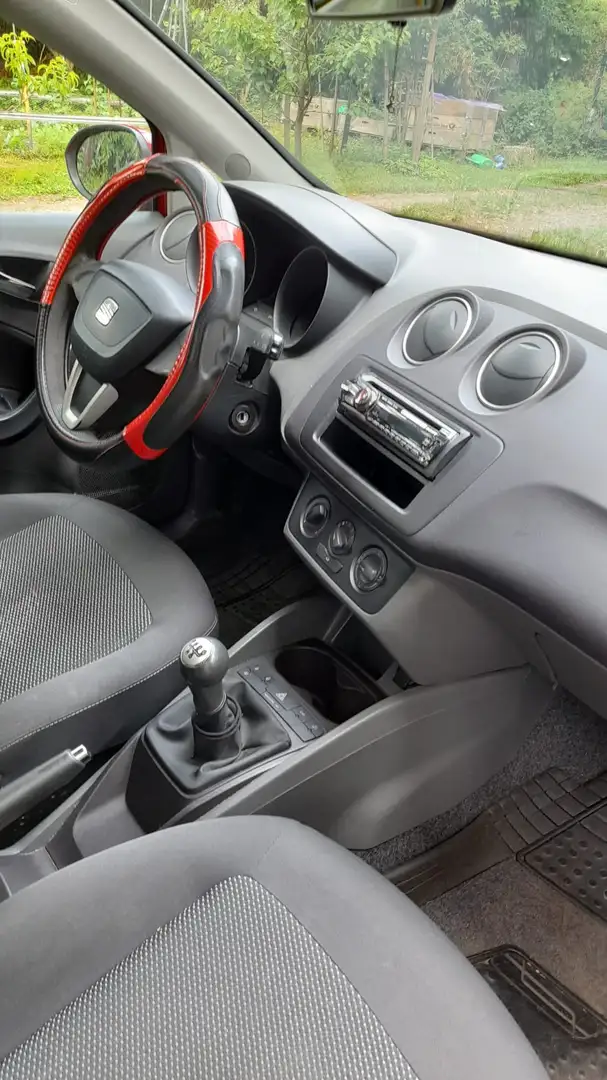 SEAT Ibiza Ibiza 1.4 TDI Rot - 2