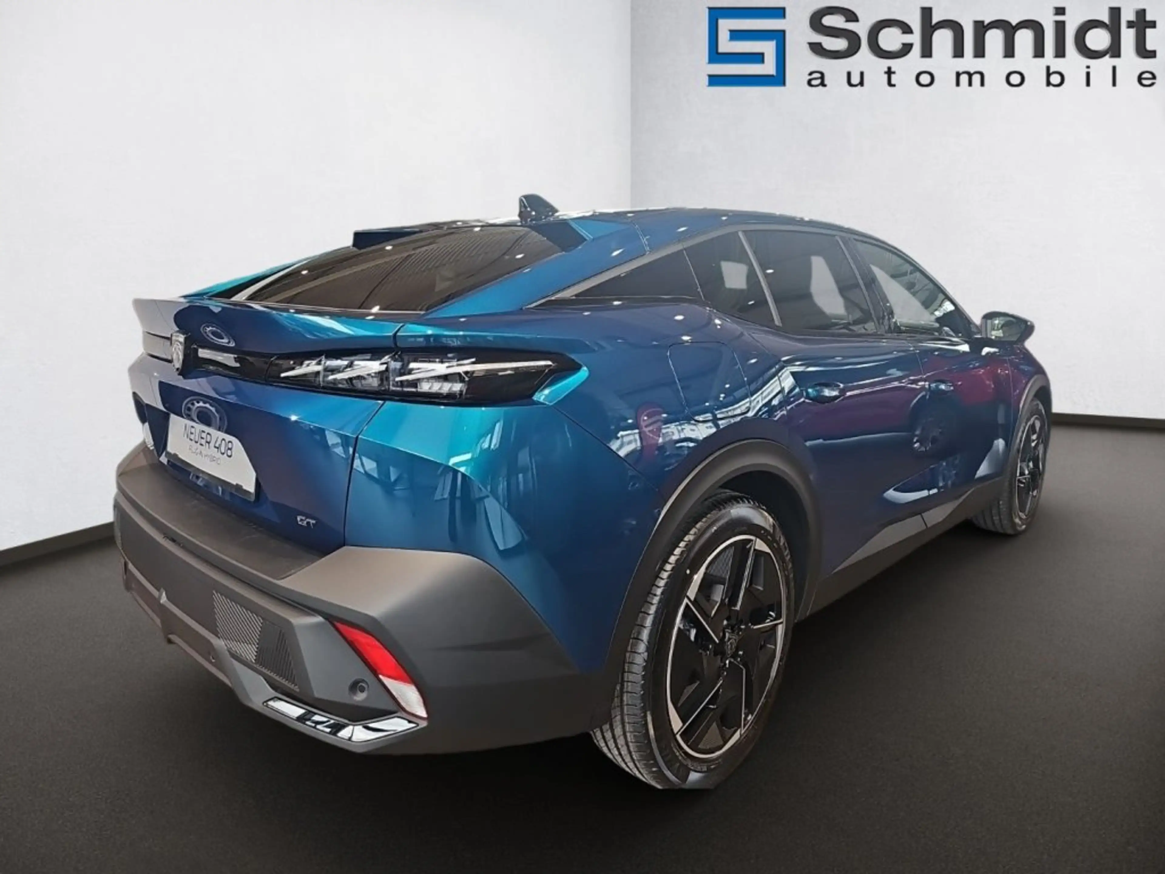 Peugeot 408 Hybrid 145 e-DCS6 GT — photo 4