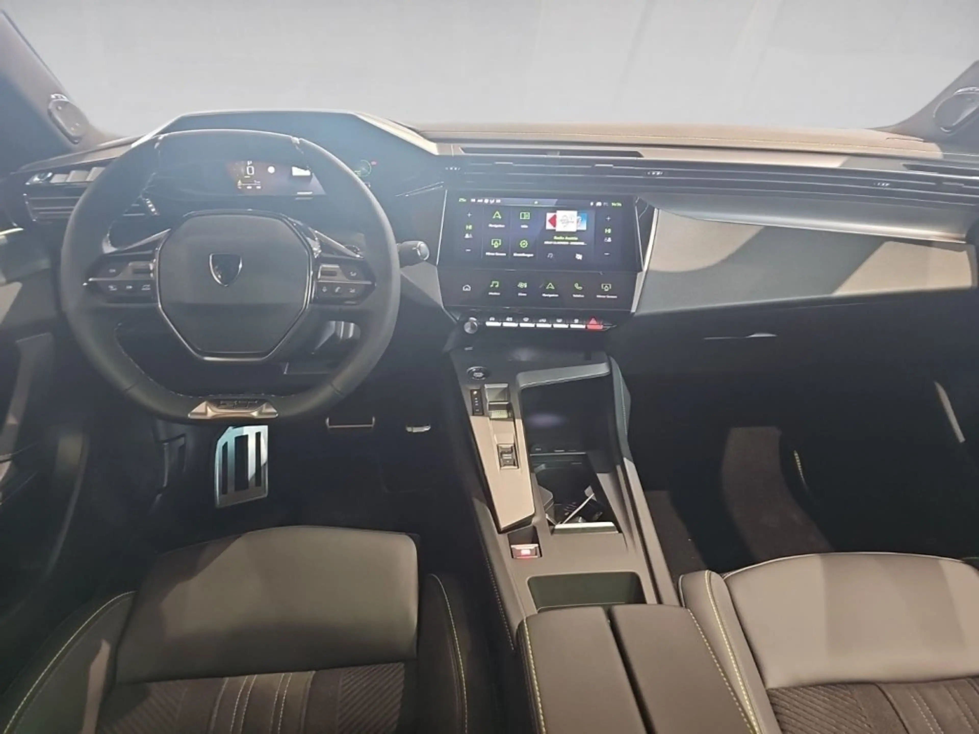Peugeot 408 Hybrid 145 e-DCS6 GT — photo 8