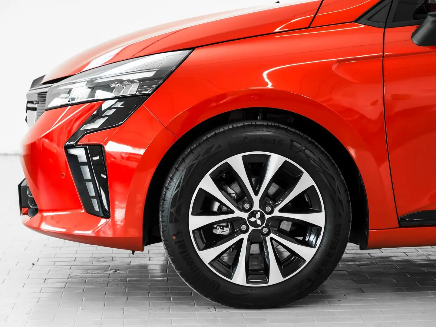 Mitsubishi Colt Colt 1.0L turbo 100 CV Invite GPL - 2