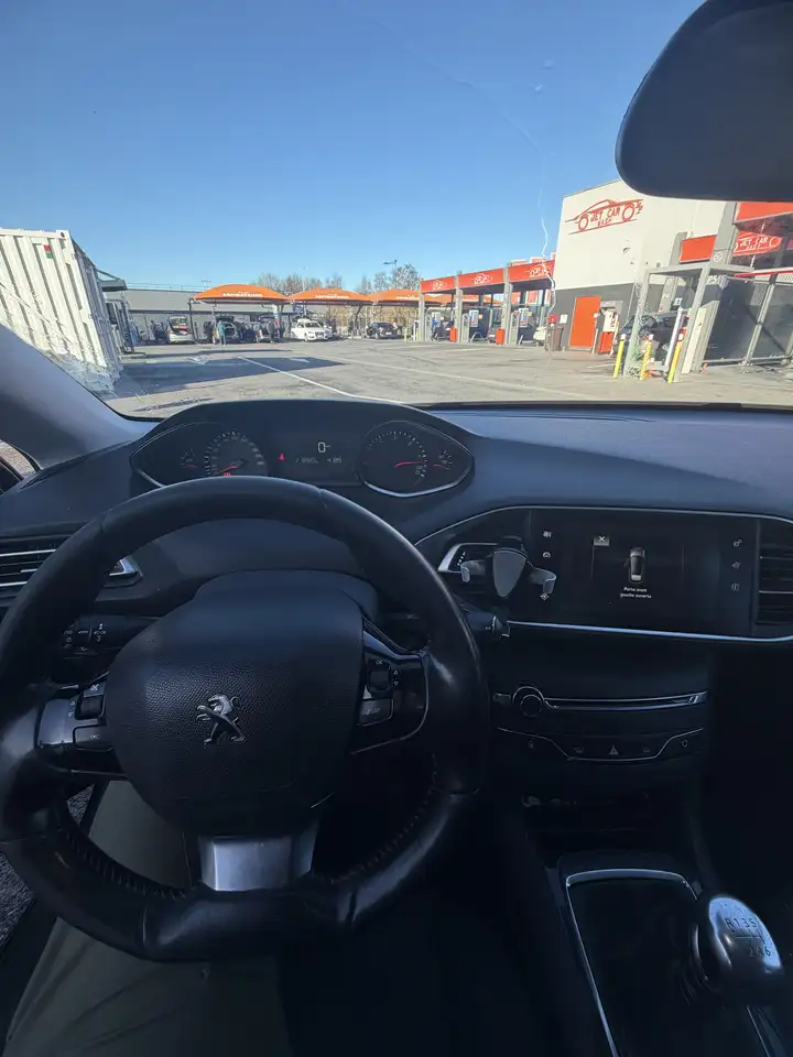 Peugeot 308 1.6 e-HDi 115ch FAP BVM6 Business Pack
