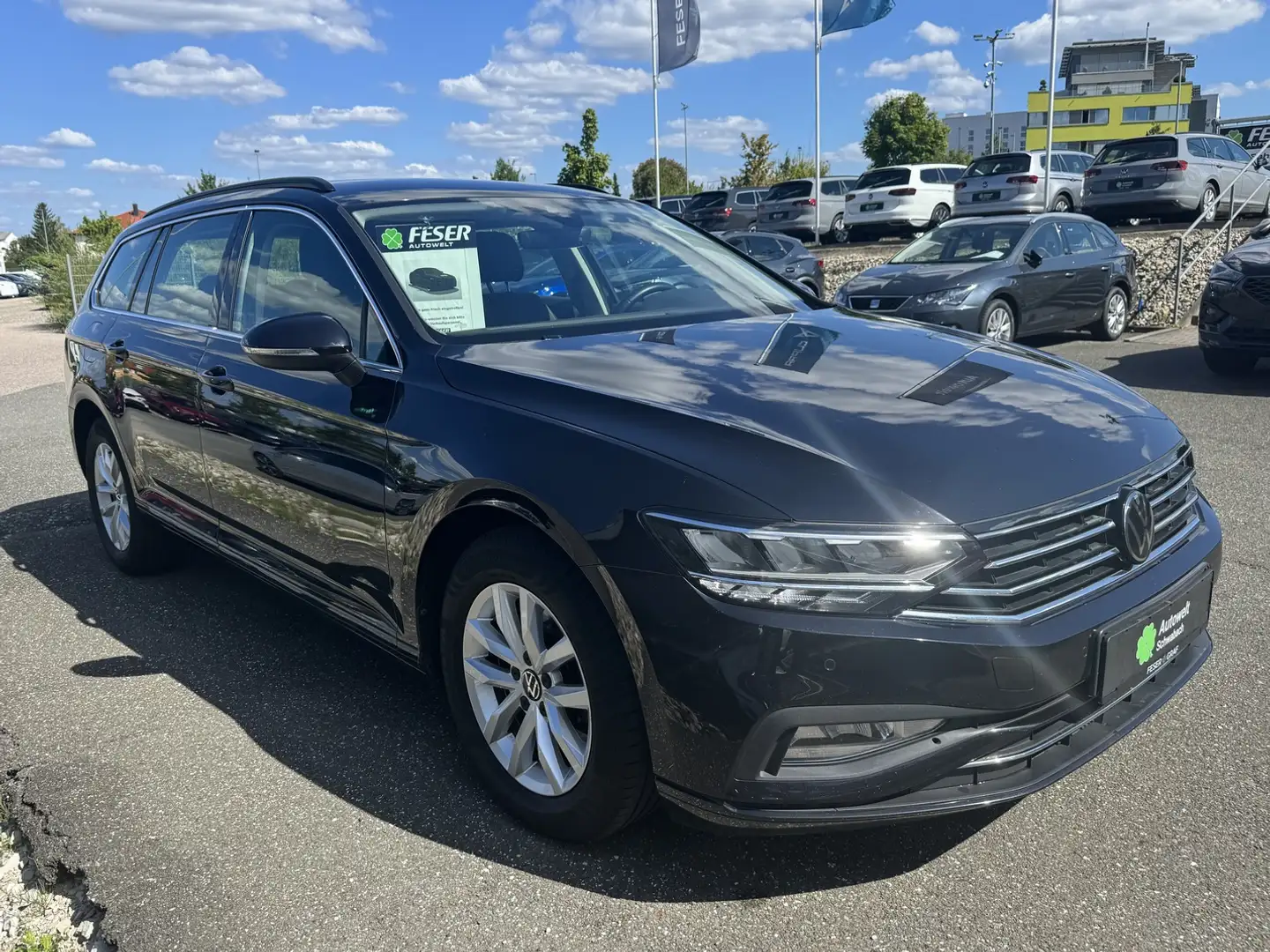 Volkswagen Passat Variant 2.0 TDI DSG AHK APP LED KAM Noir - 2