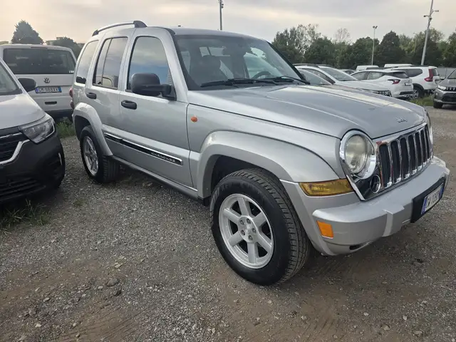 Jeep Cherokee 2.8 crd Limited auto FL