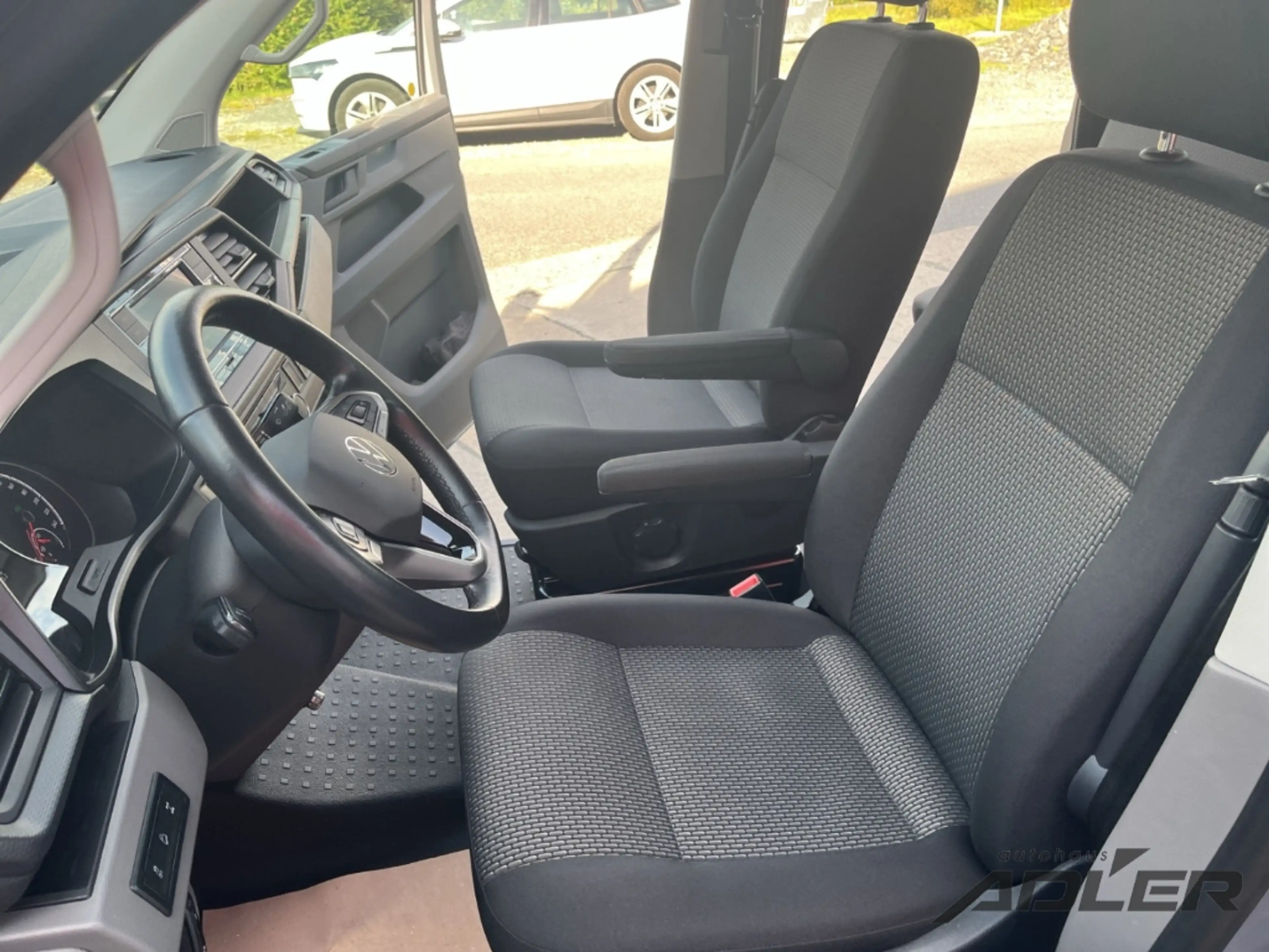Volkswagen T6.1 Transporter Pritsche 4MOT Doppelkabine DOKA Diffsperre — photo 9