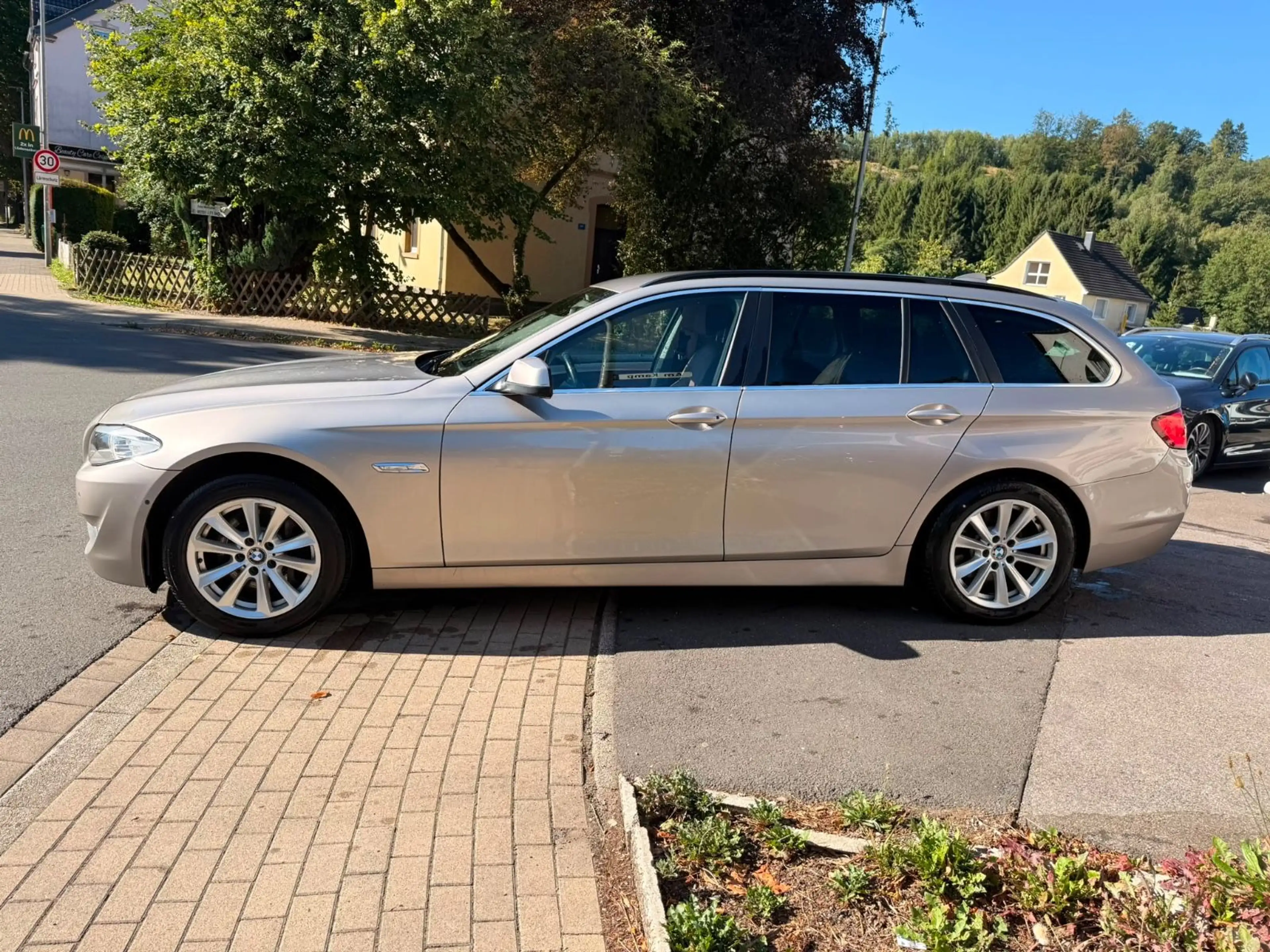 BMW 525 5 Touring Klimaaut.,Navi,R.Ka.,PDC,SHZ,Leder — photo 8