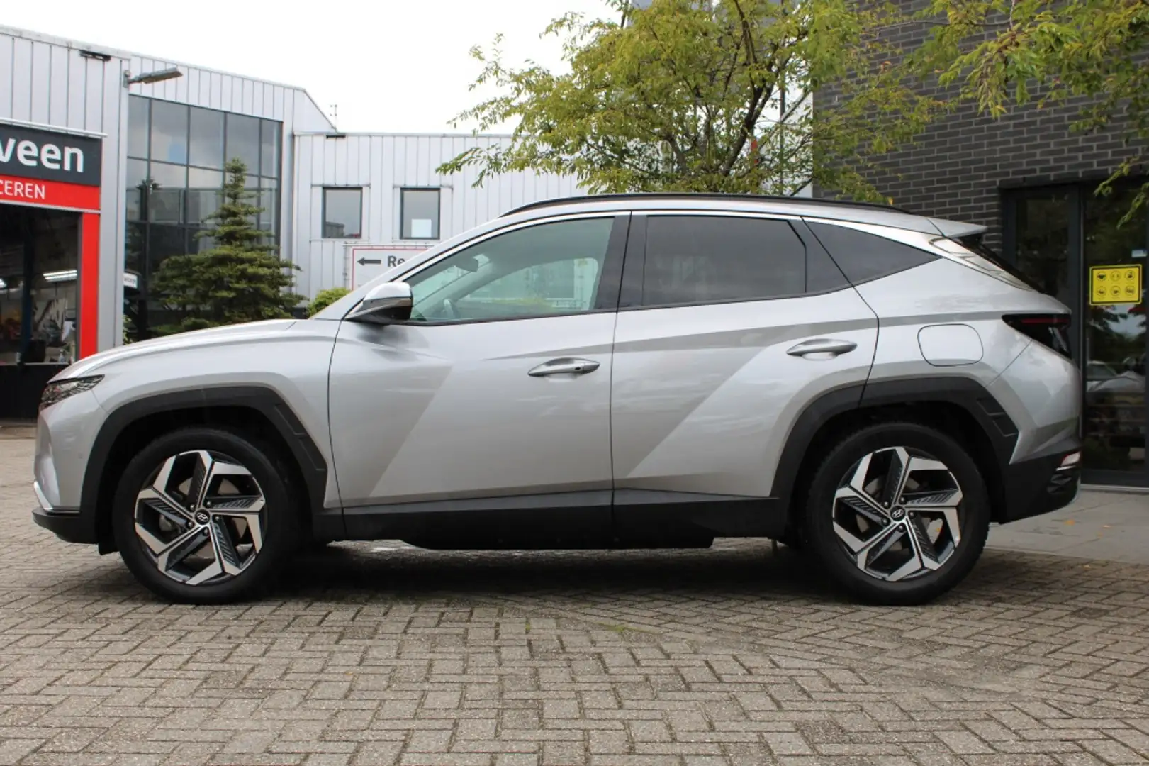 Hyundai TUCSON 1.6 T-GDI PHEV Premium Leder|19"|Navi|Led|Wint|Cam Grijs - 2