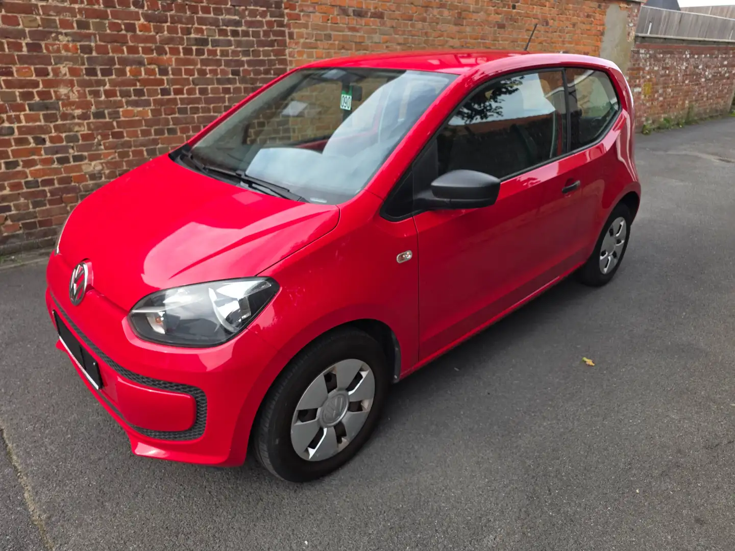 Volkswagen up! up! take up! Rouge - 1