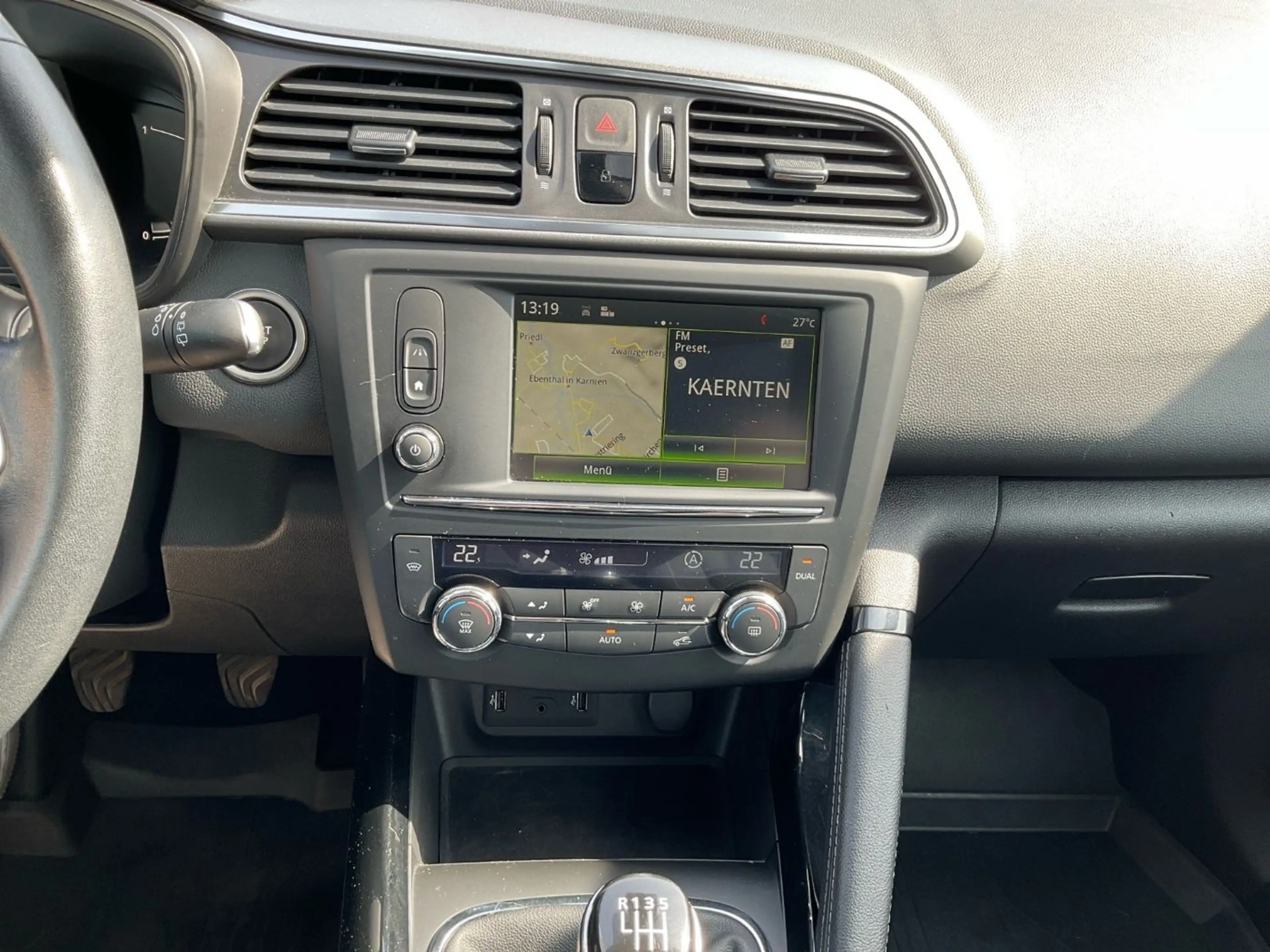 Renault Kadjar ENERGY DCI 130 BUSINES Allrad — photo 7
