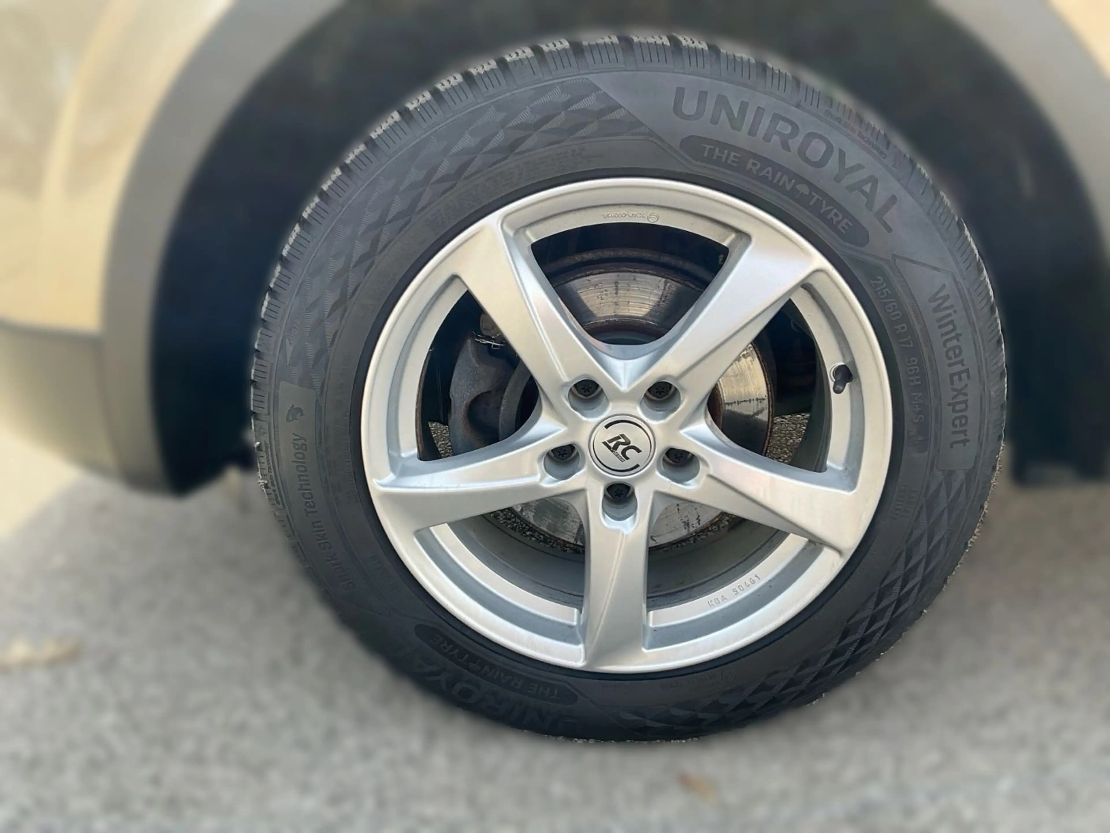Renault Kadjar ENERGY DCI 130 BUSINES Allrad — photo 5