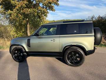 Defender 90 D300 X-Dynamic HSE