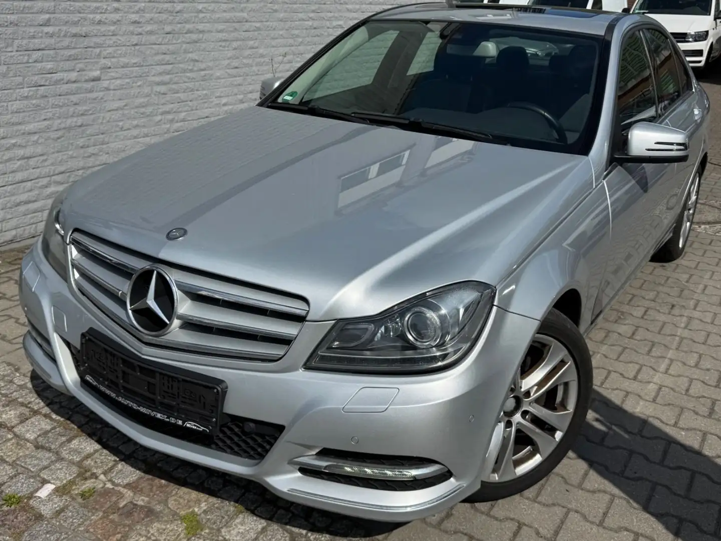 Mercedes-Benz C 250 CGI Automatik LIMO Xenon El.GSHD Argent - 1