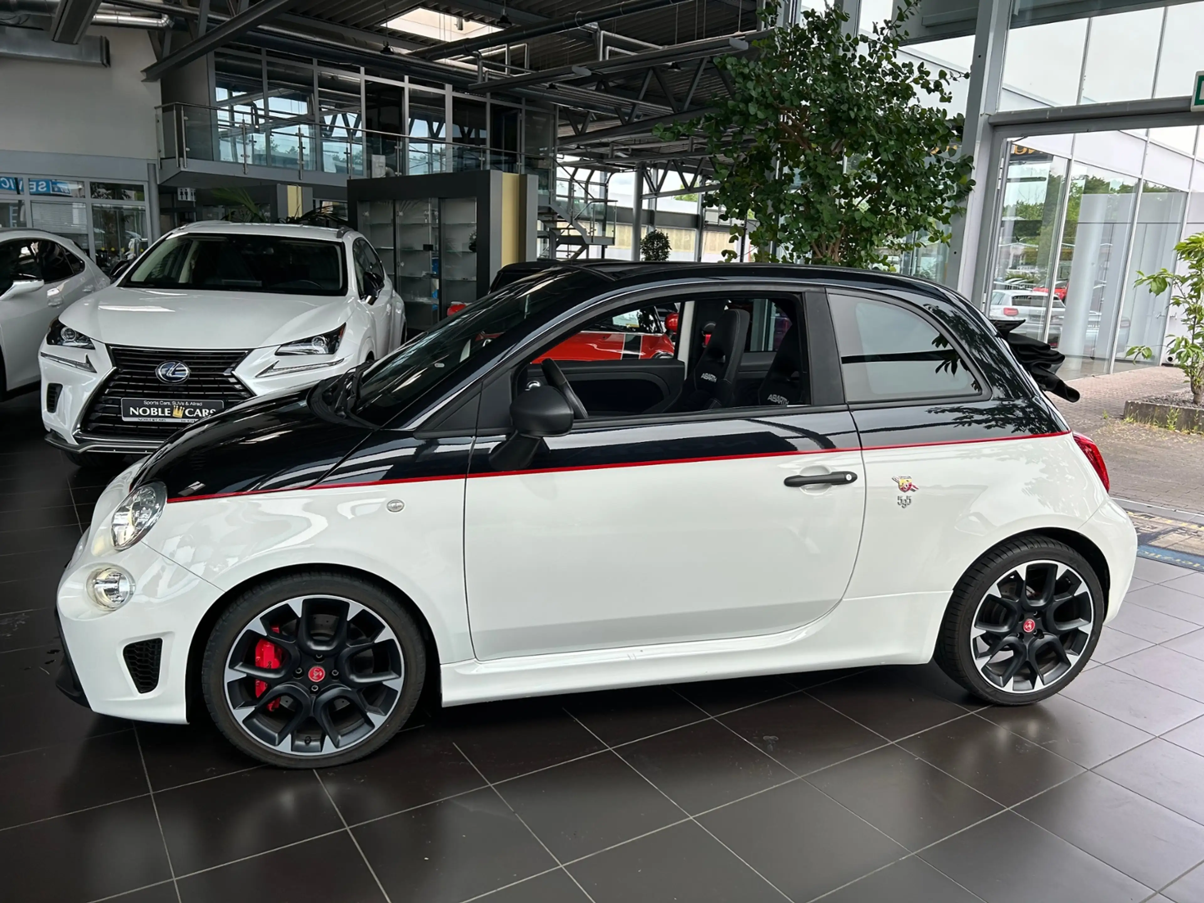 Abarth 595C Competizione KLIMA XENON NAVI ALU — photo 4