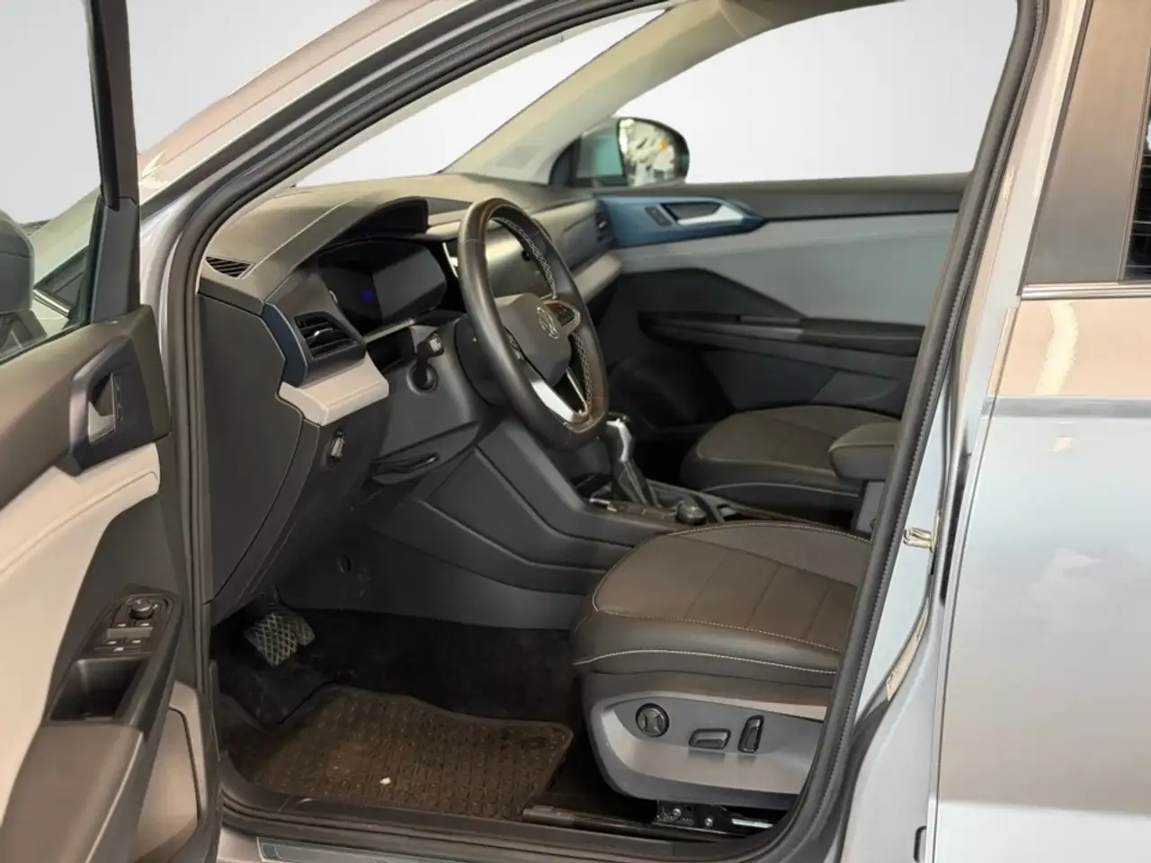 Volkswagen Taos снимка Volkswagen Taos