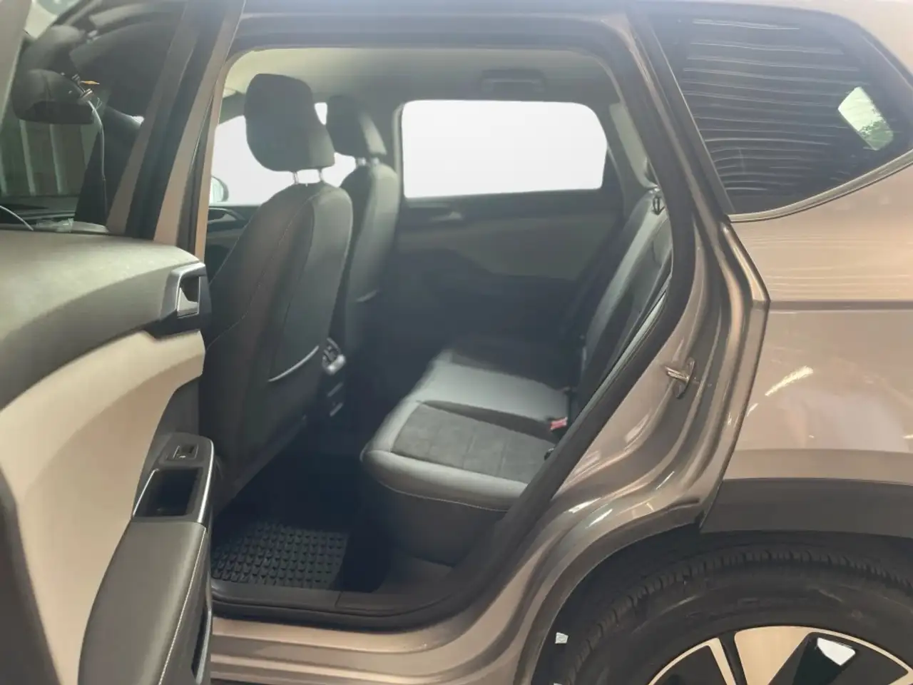 Volkswagen Taos снимка Volkswagen Taos