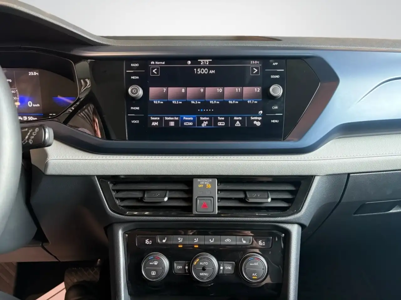 Volkswagen Taos снимка Volkswagen Taos