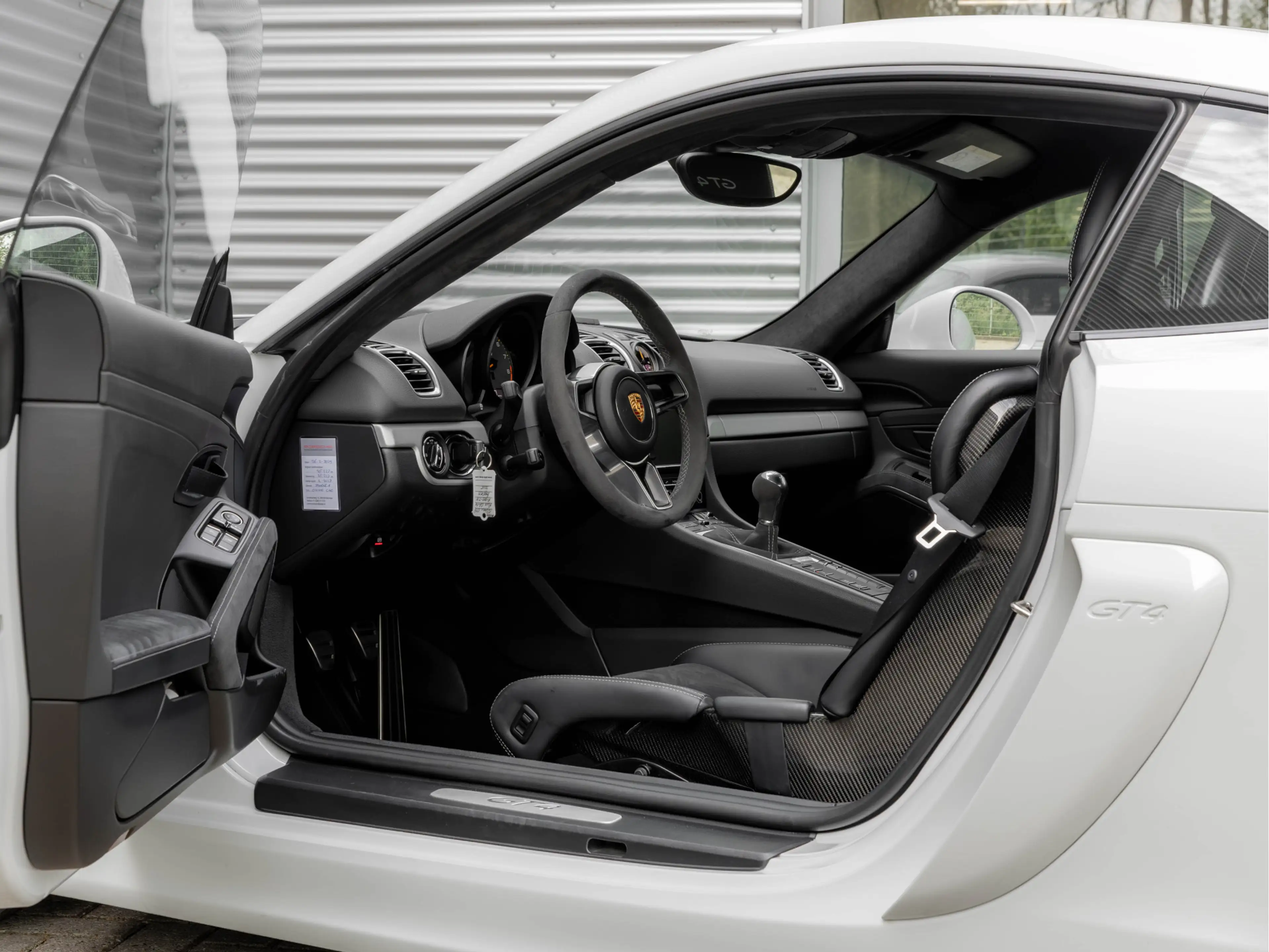 Porsche Cayman GT4 3.8 - Clubsport — photo 23