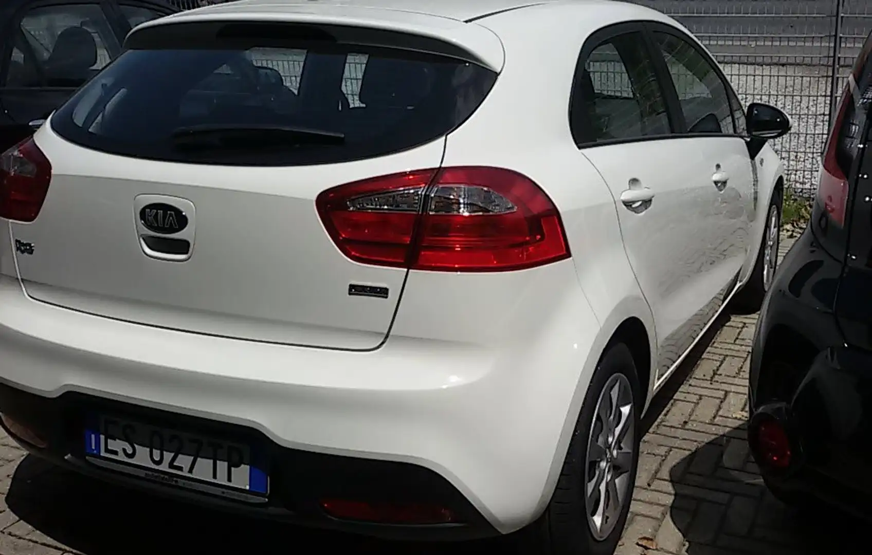 Kia Rio Rio III 2011 5p 1.1 crdi Cool Bianco - 2