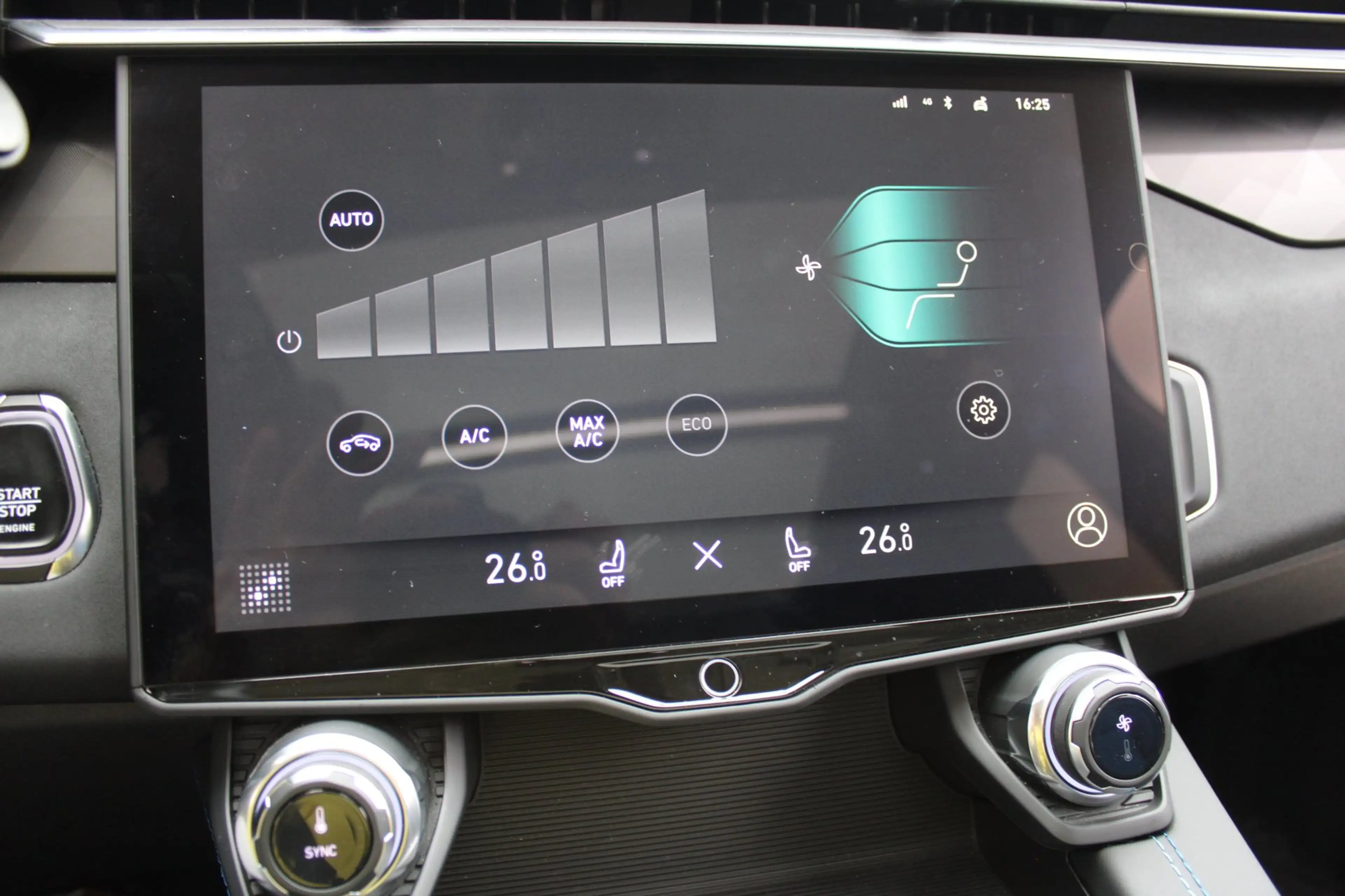 Lynk & Co 01 1.5 PHEV 262PK 360° Camera Carplay NAP BTW !! — photo 24