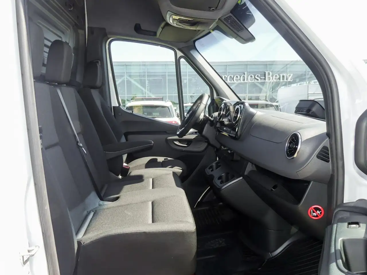 Mercedes-Benz Sprinter 317 CDI KA L3H2 MBUX LED Kamera DAB 9G 12