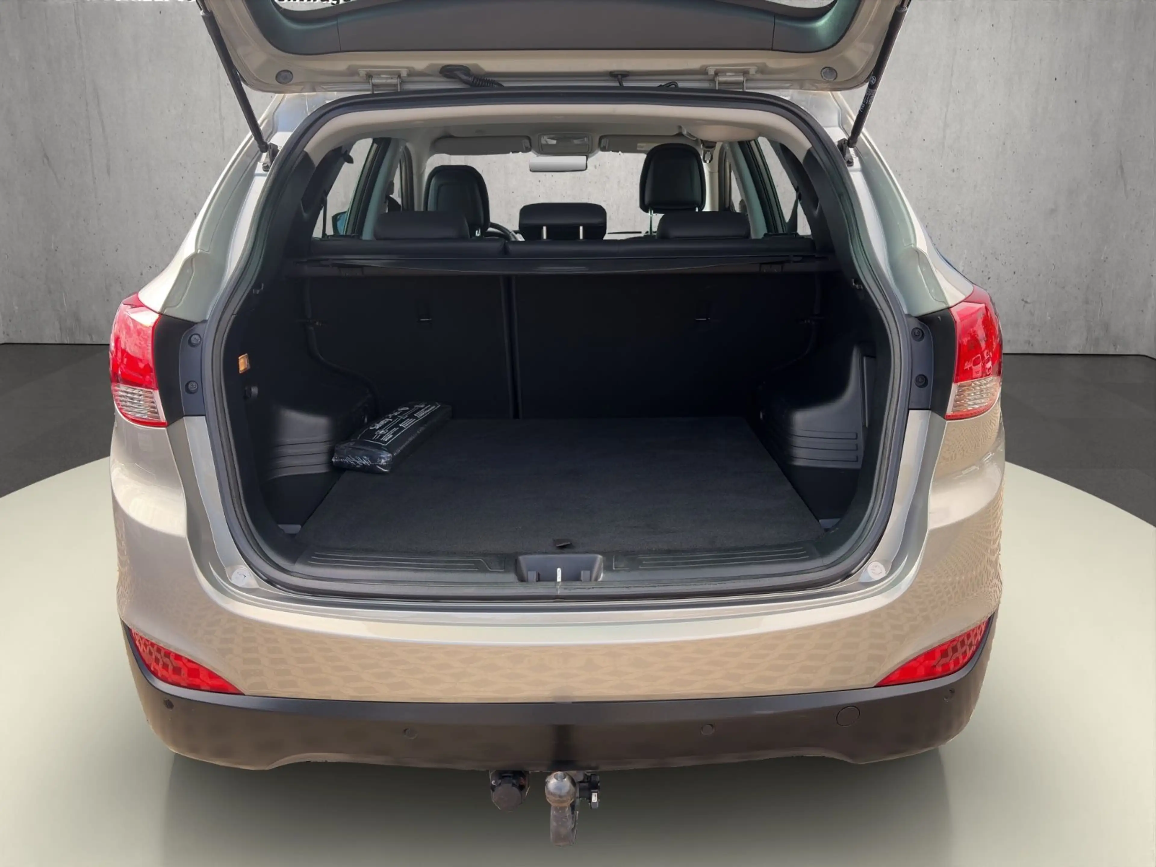 Hyundai iX35 Style 2WD PDC/AHK/KLIMAA/BLUETOOTH/SHZ — photo 5