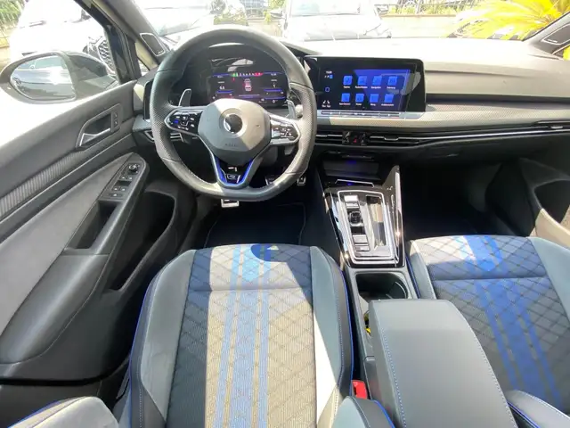 Volkswagen Golf view 8