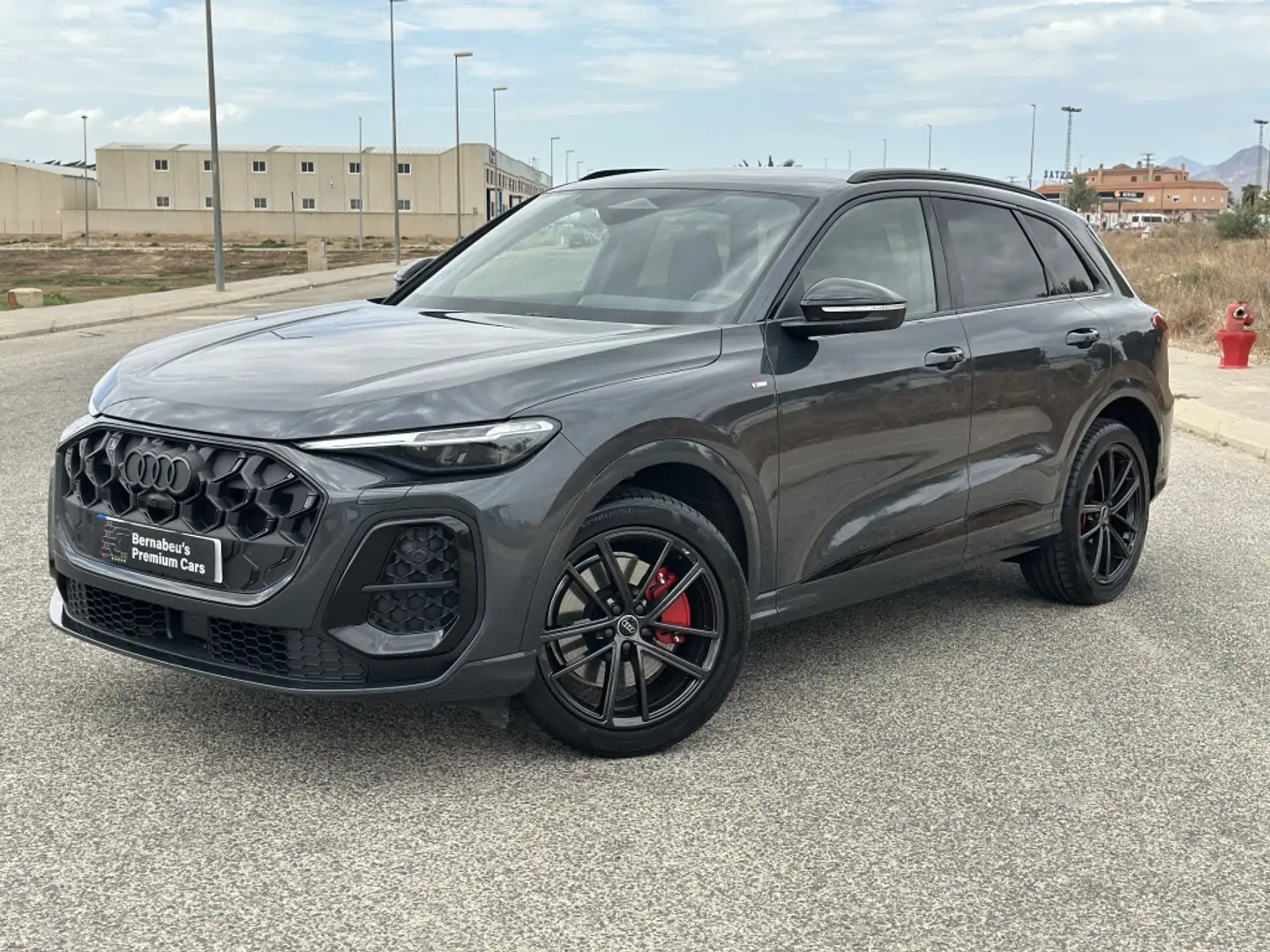 Audi Q5 2.0TDI quattro S tronic Black line 150kW Gris - 1