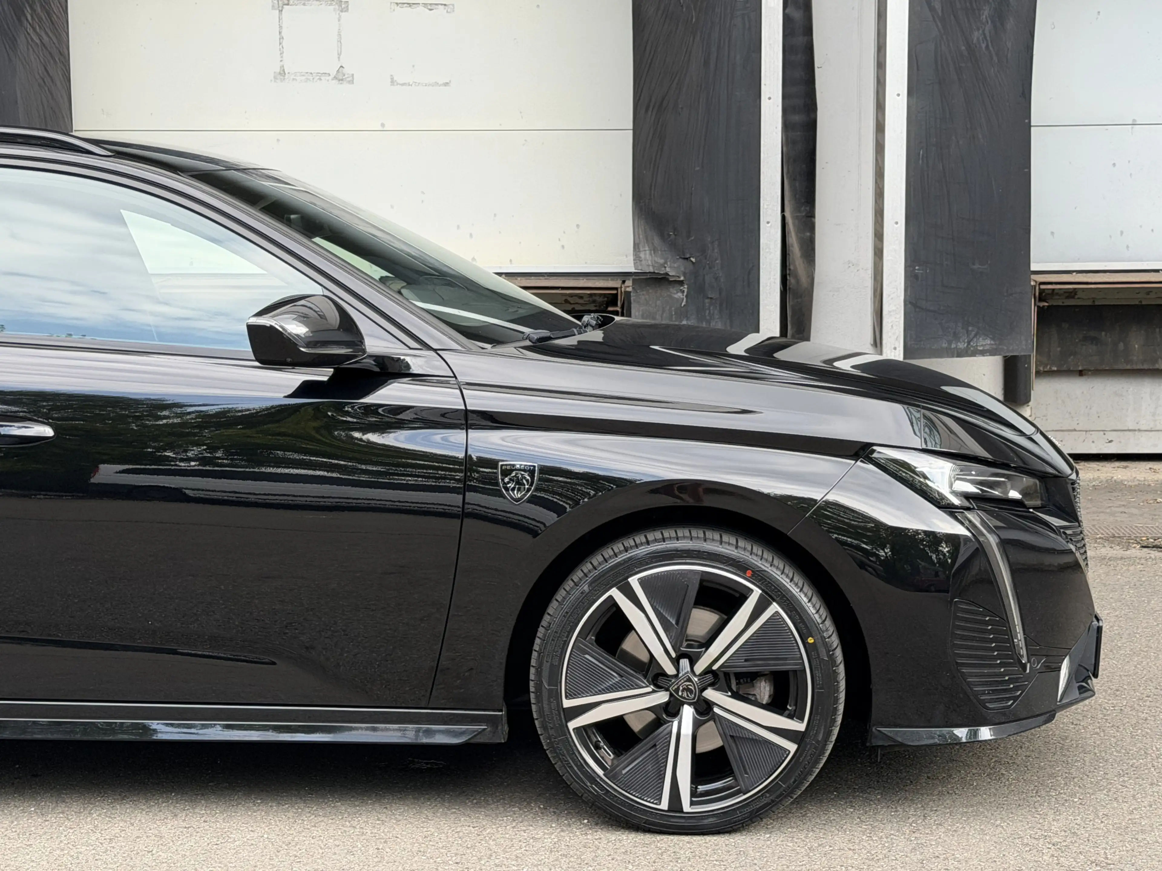 Peugeot 308 GT-Line LED VirtualCockpit Rü-Kamera Massage — photo 31
