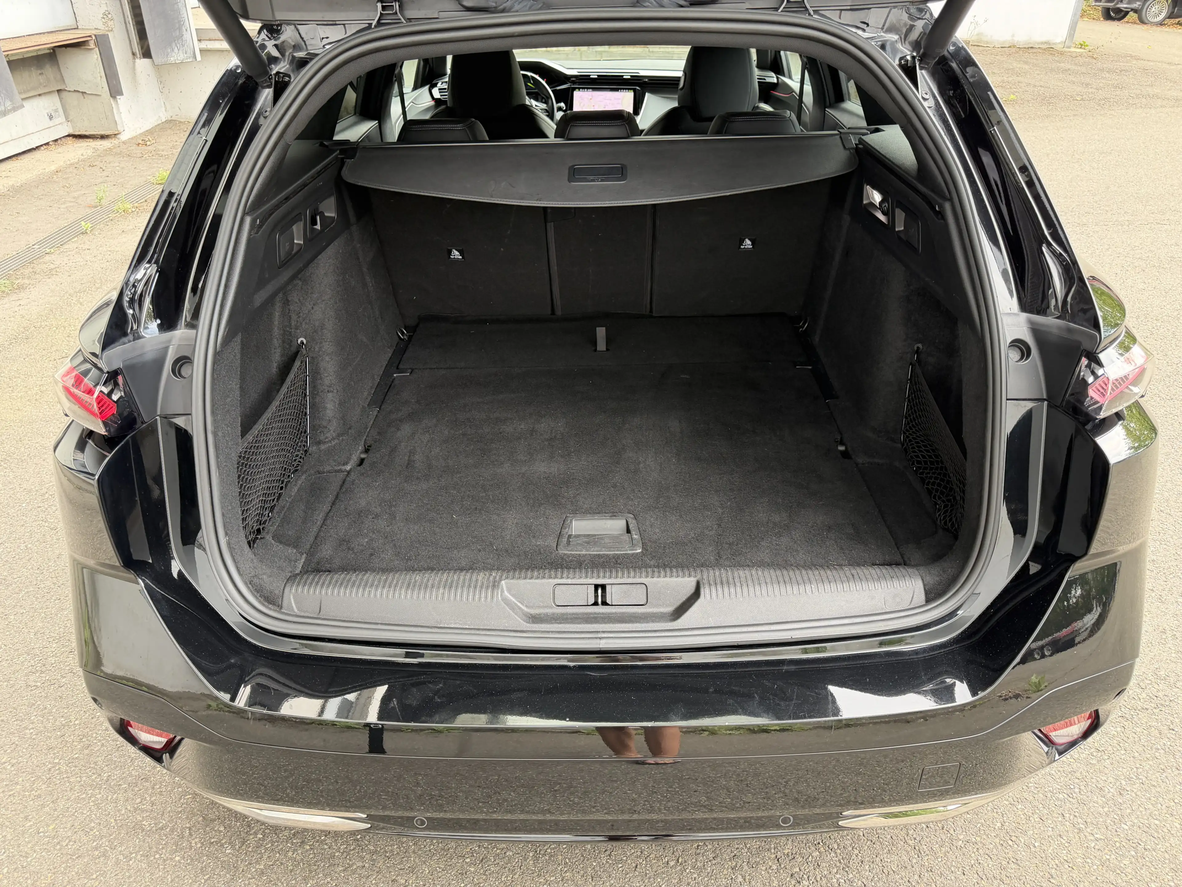 Peugeot 308 GT-Line LED VirtualCockpit Rü-Kamera Massage — photo 29