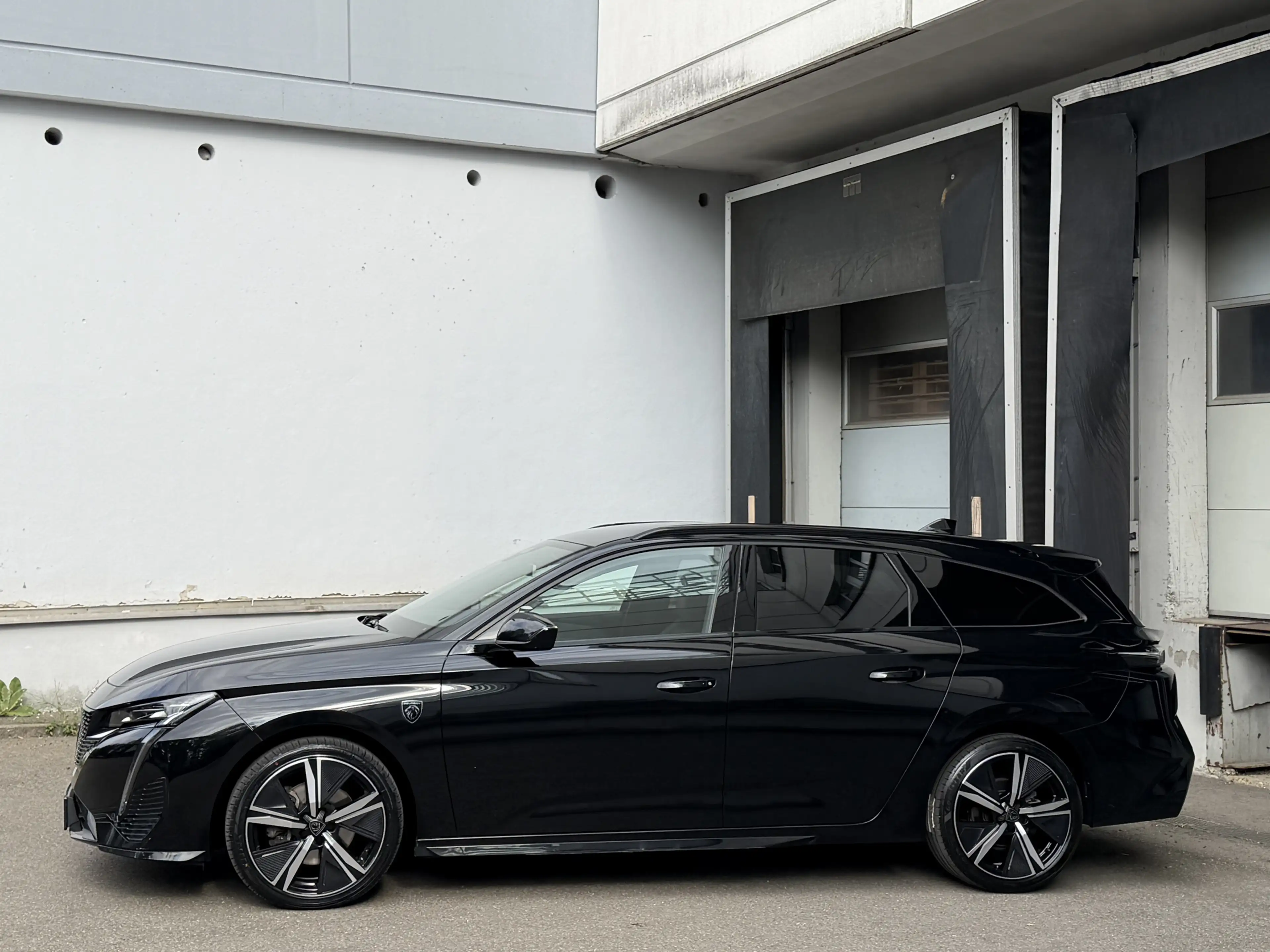 Peugeot 308 GT-Line LED VirtualCockpit Rü-Kamera Massage — photo 3
