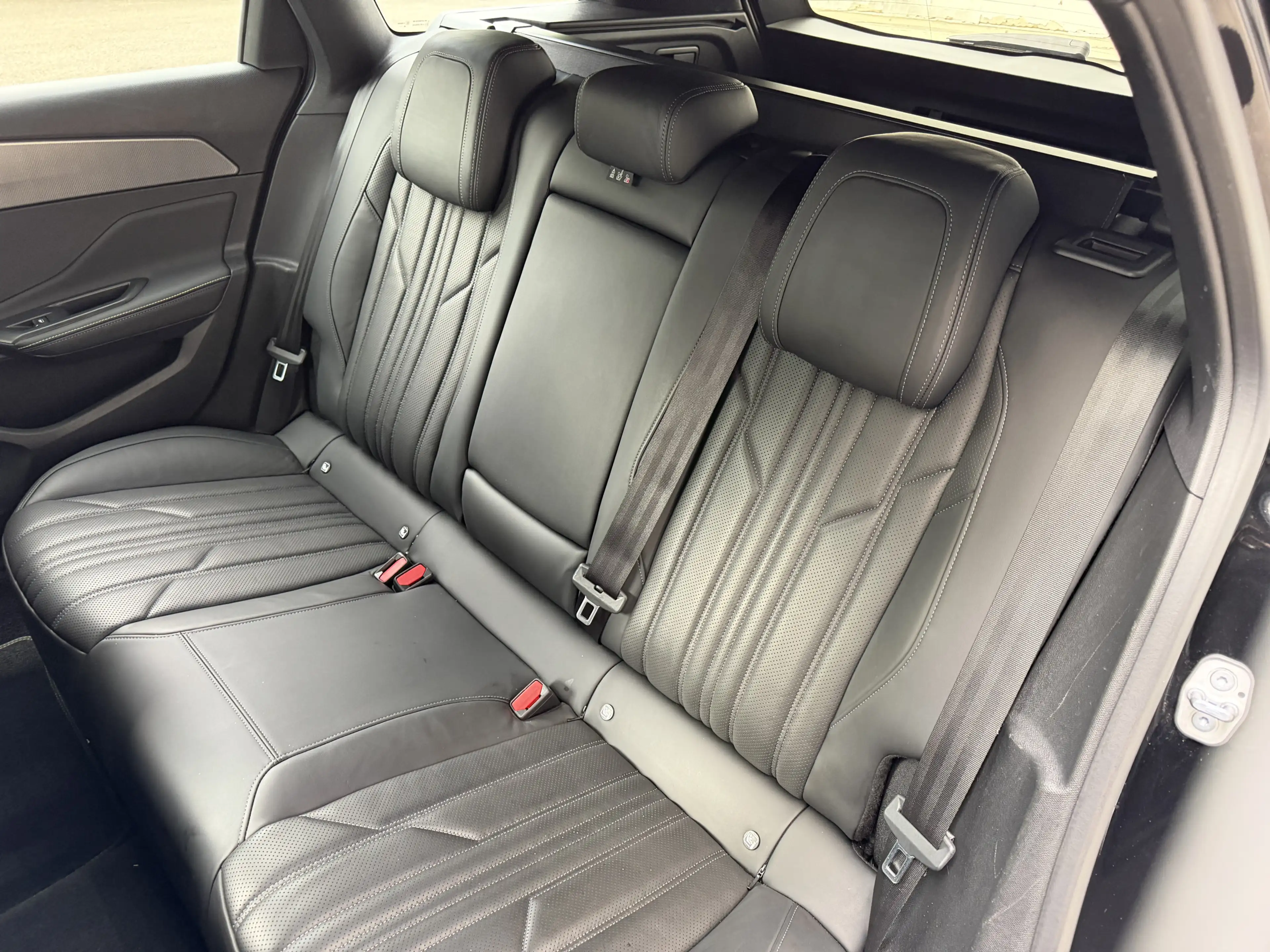 Peugeot 308 GT-Line LED VirtualCockpit Rü-Kamera Massage — photo 16