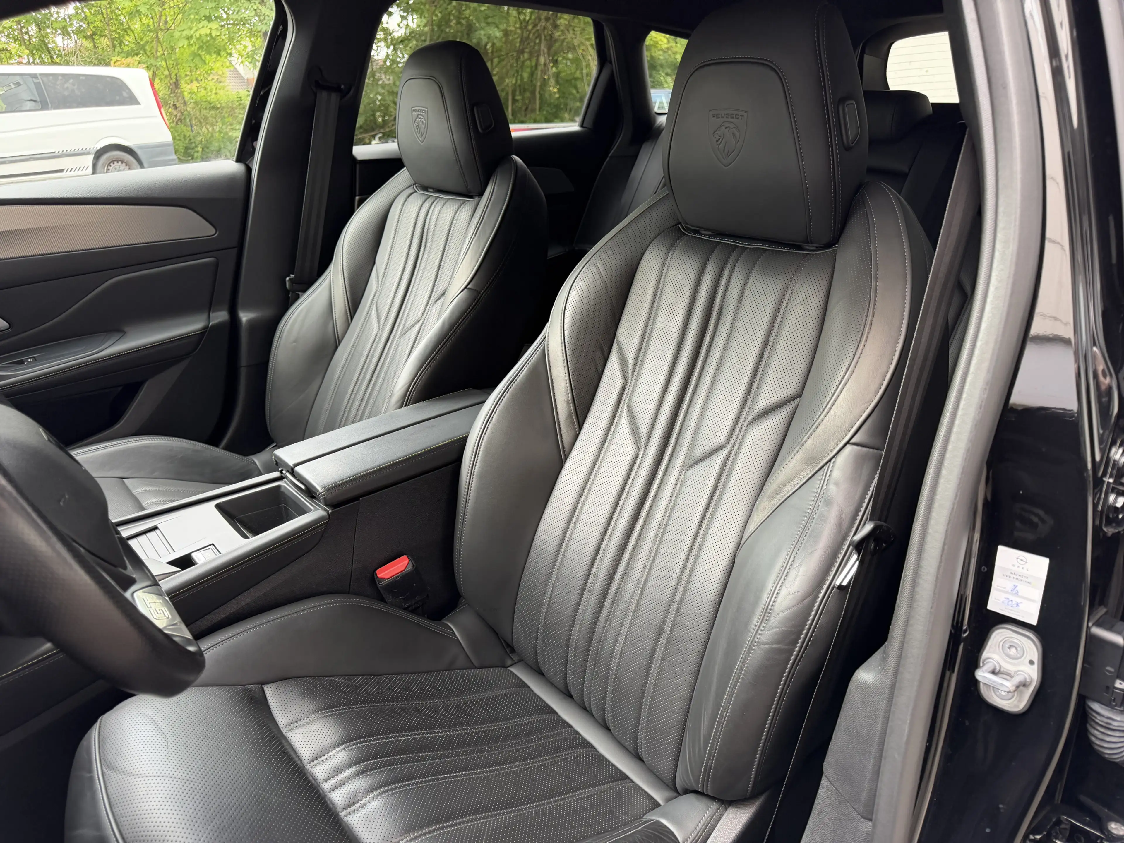 Peugeot 308 GT-Line LED VirtualCockpit Rü-Kamera Massage — photo 14