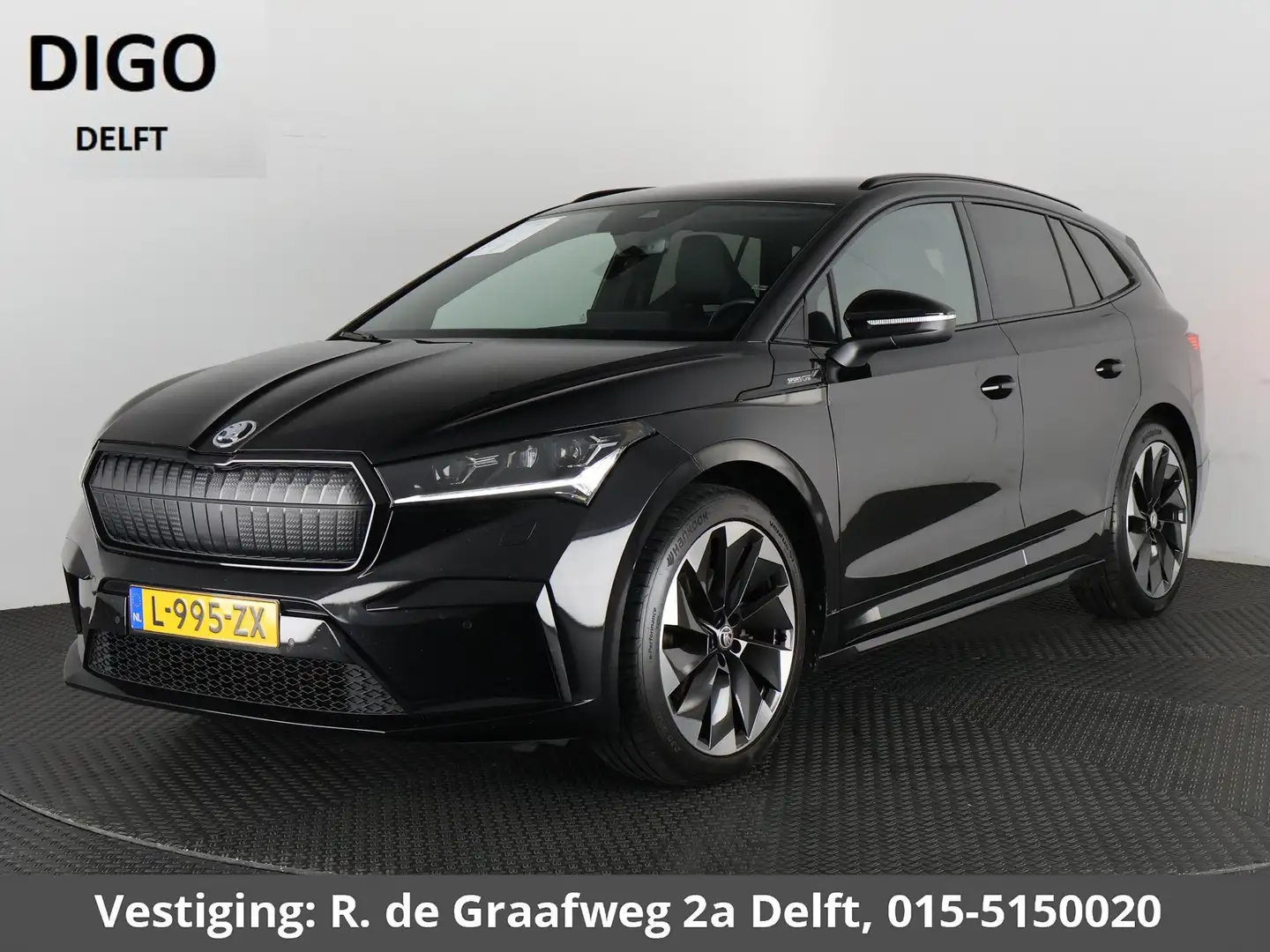 Skoda Enyaq iV 60 Sportline | Accu SOH 92% | Navigatie | Half Noir - 1